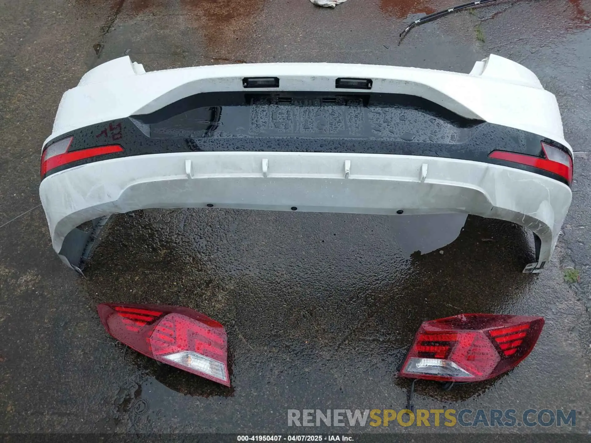 18 Photograph of a damaged car 5NPD84LF6KH476888 HYUNDAI ELANTRA 2019