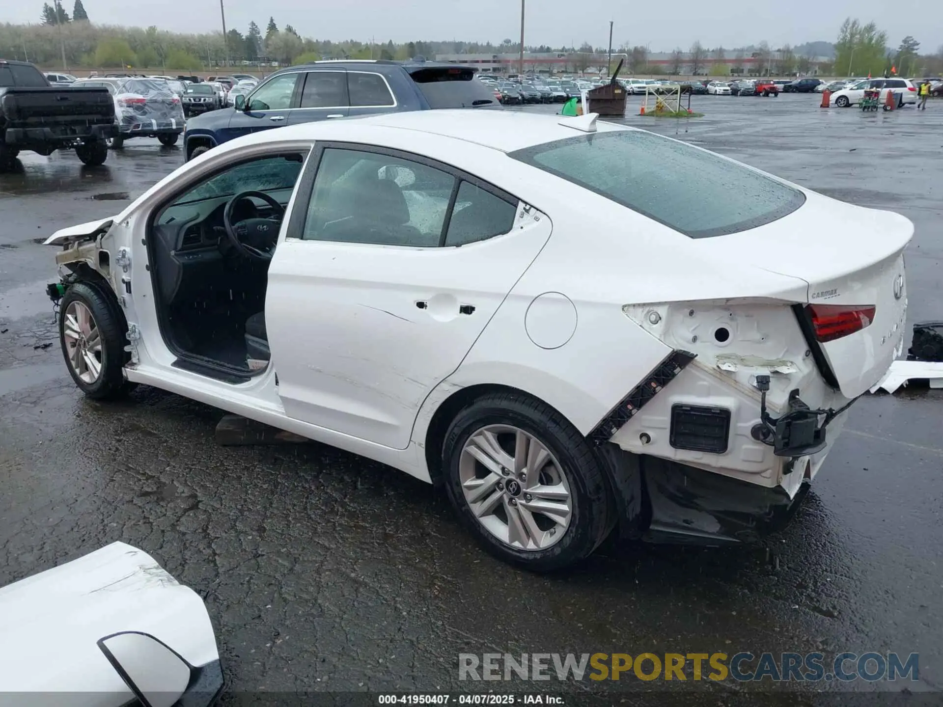 3 Photograph of a damaged car 5NPD84LF6KH476888 HYUNDAI ELANTRA 2019
