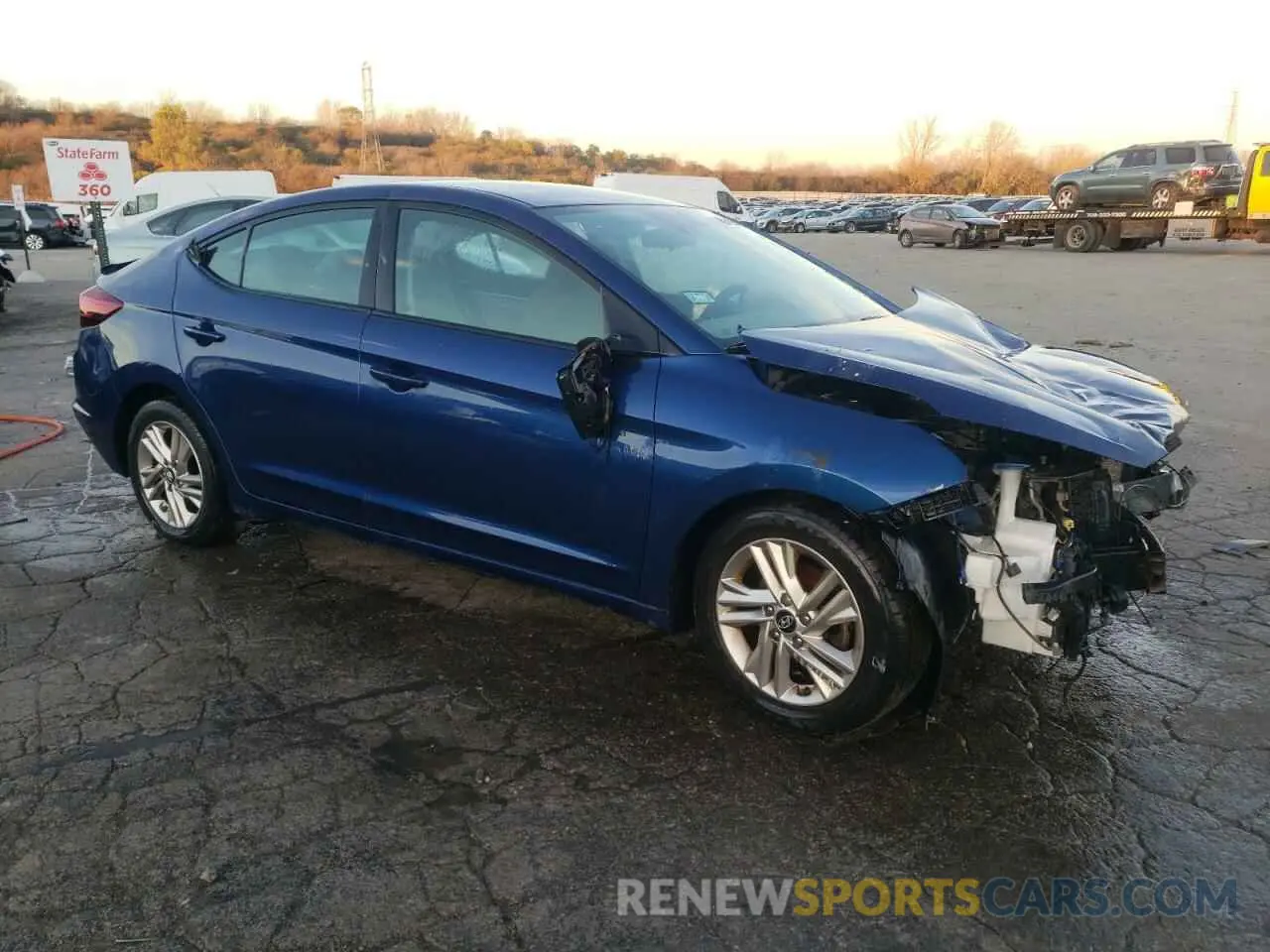 4 Photograph of a damaged car 5NPD84LF6KH481217 HYUNDAI ELANTRA 2019
