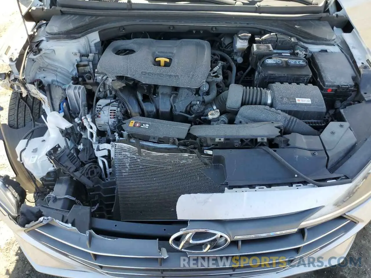 13 Photograph of a damaged car 5NPD84LF6KH484778 HYUNDAI ELANTRA 2019