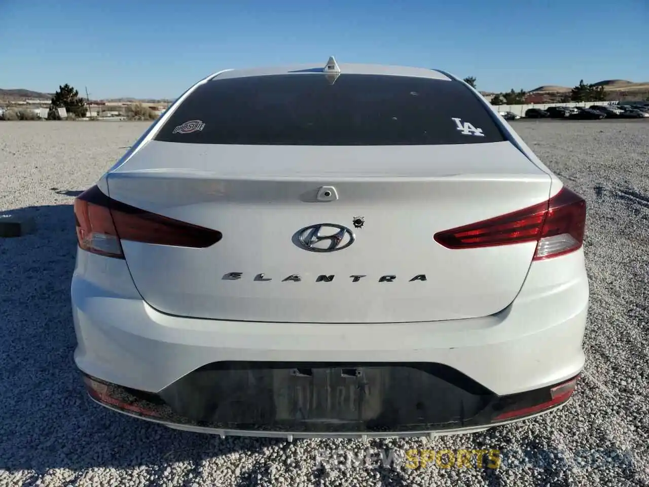 6 Photograph of a damaged car 5NPD84LF7KH415288 HYUNDAI ELANTRA 2019