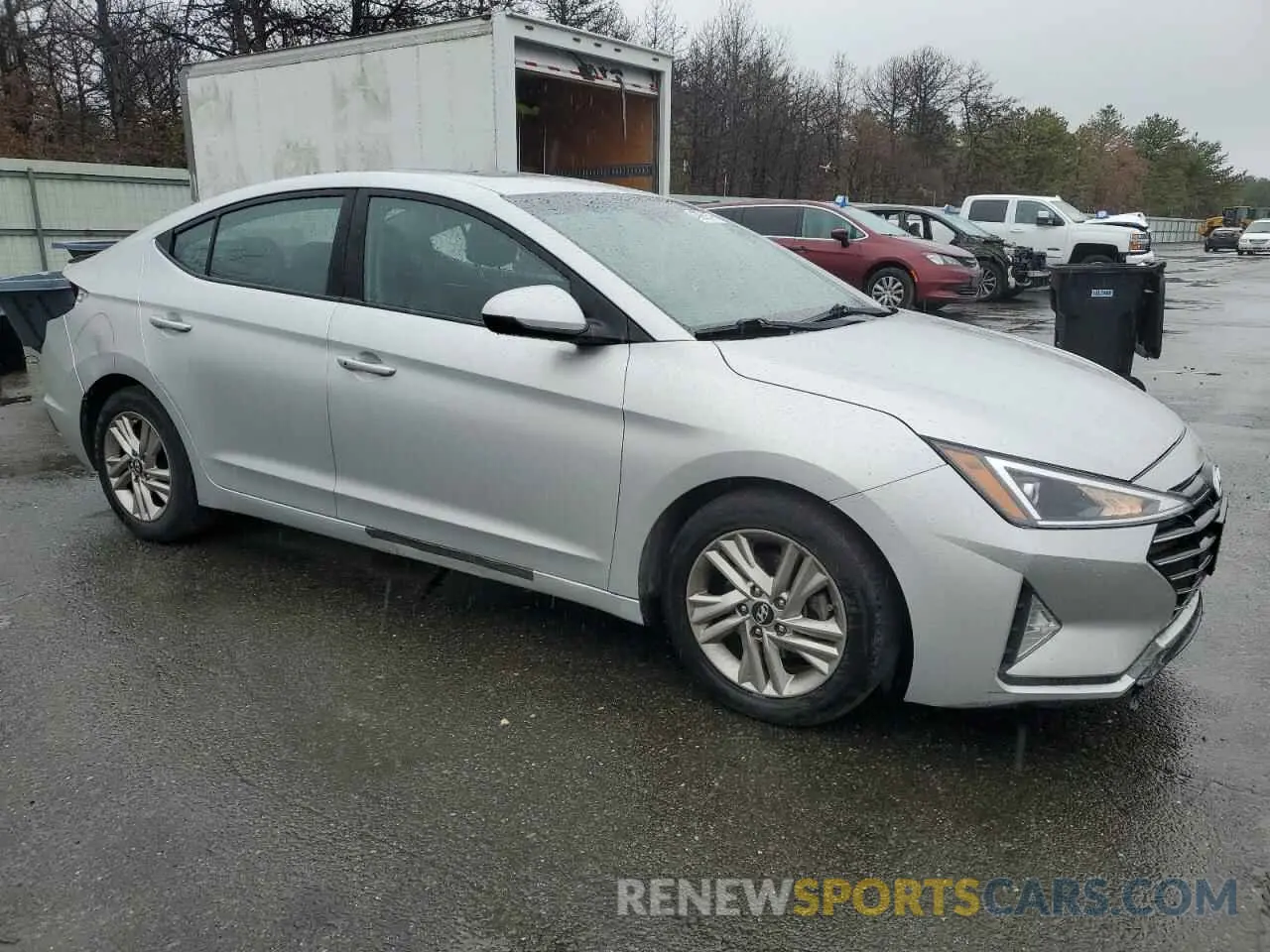 4 Photograph of a damaged car 5NPD84LF7KH420278 HYUNDAI ELANTRA 2019