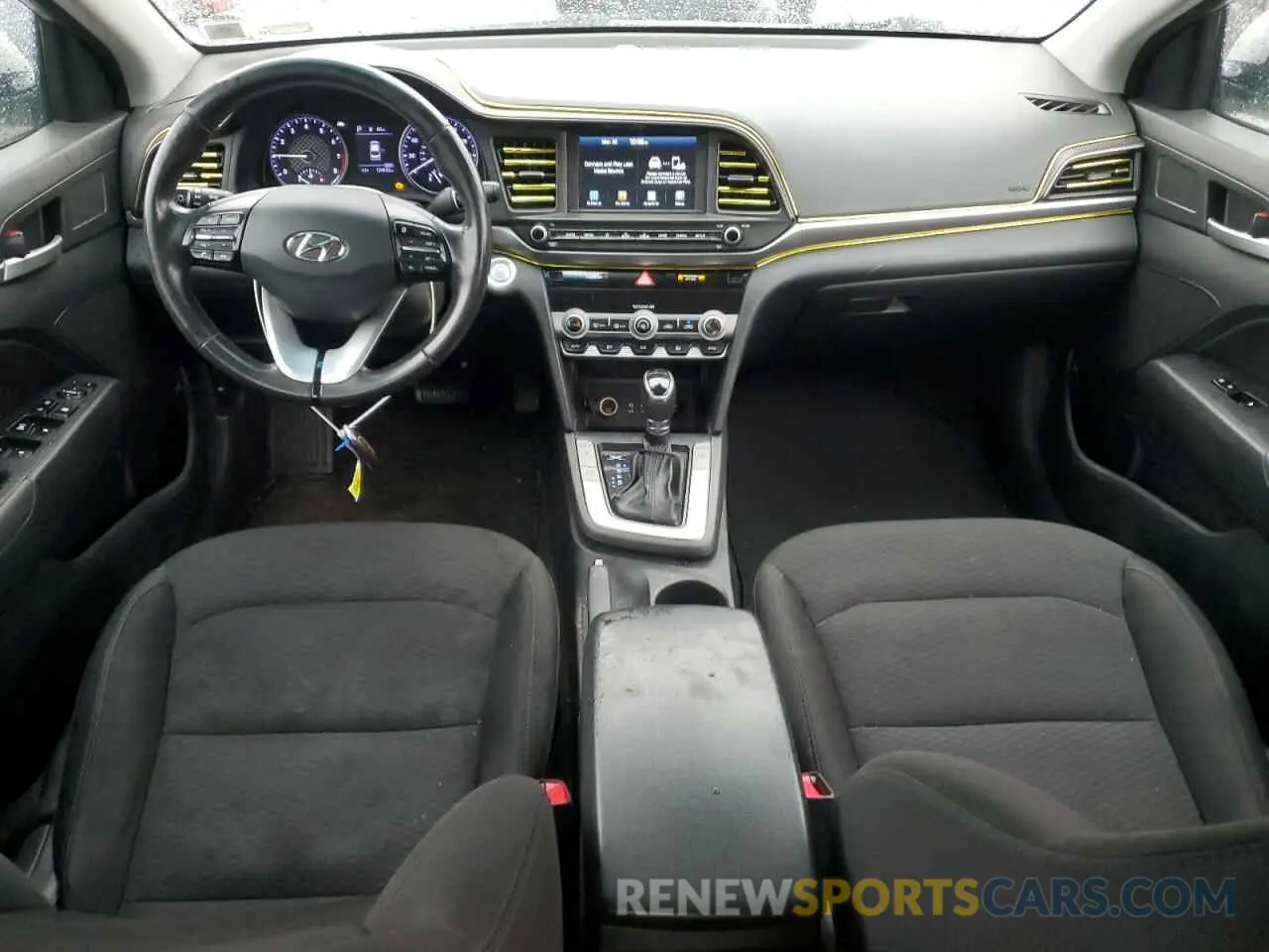 8 Photograph of a damaged car 5NPD84LF7KH420278 HYUNDAI ELANTRA 2019