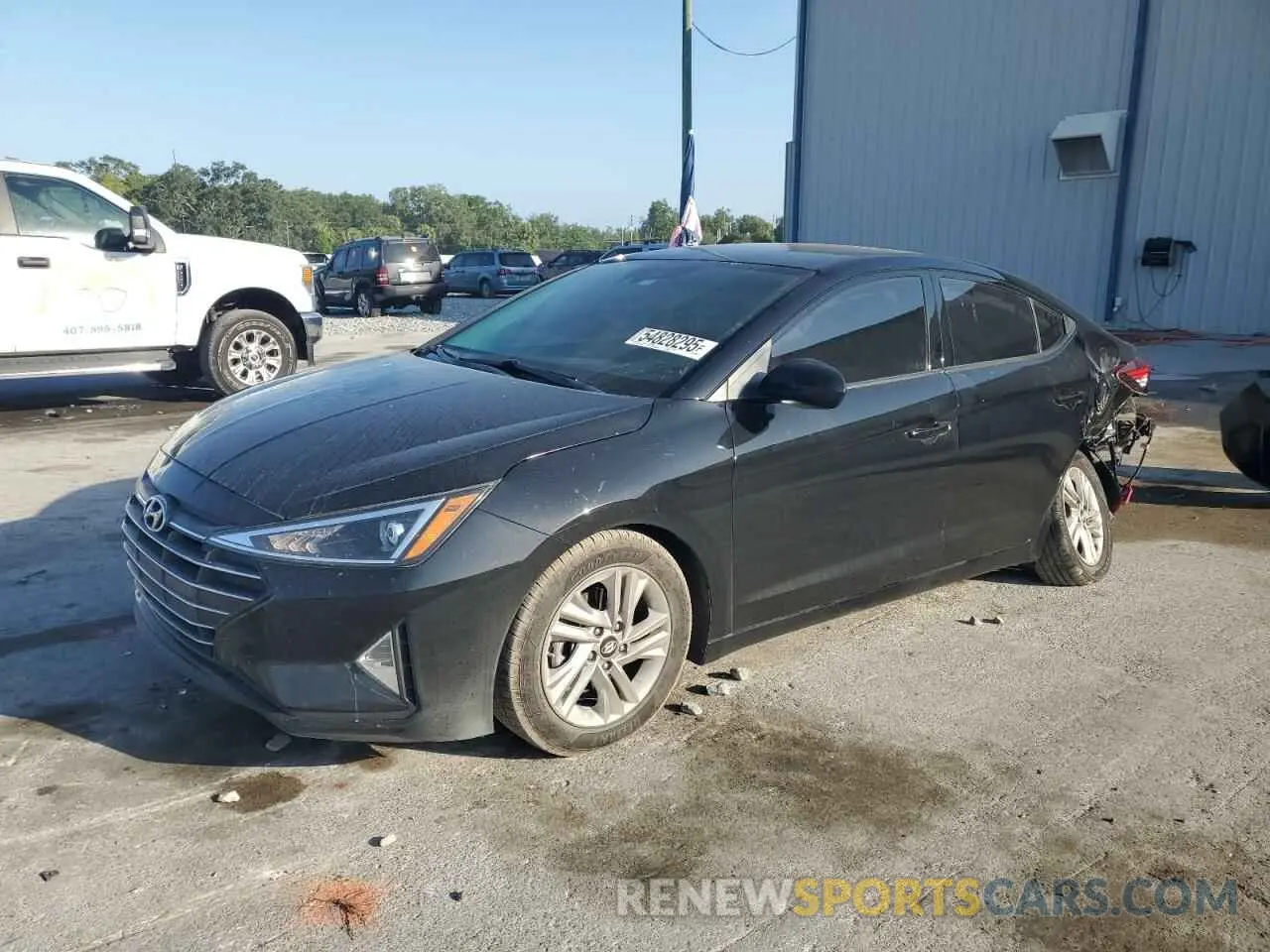 1 Photograph of a damaged car 5NPD84LF7KH420569 HYUNDAI ELANTRA 2019