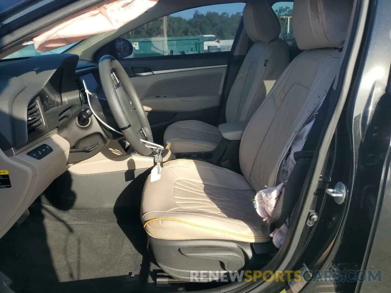 7 Photograph of a damaged car 5NPD84LF7KH420569 HYUNDAI ELANTRA 2019