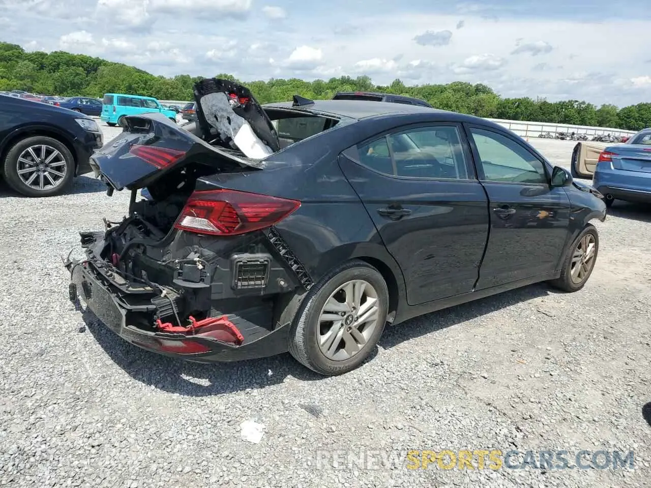 3 Photograph of a damaged car 5NPD84LF7KH422824 HYUNDAI ELANTRA 2019