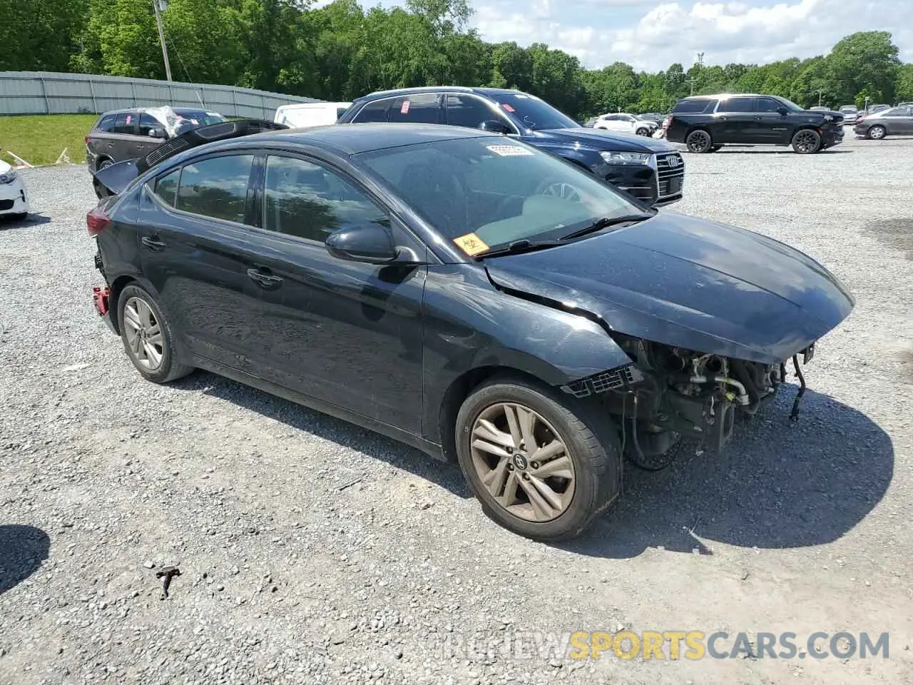 4 Photograph of a damaged car 5NPD84LF7KH422824 HYUNDAI ELANTRA 2019