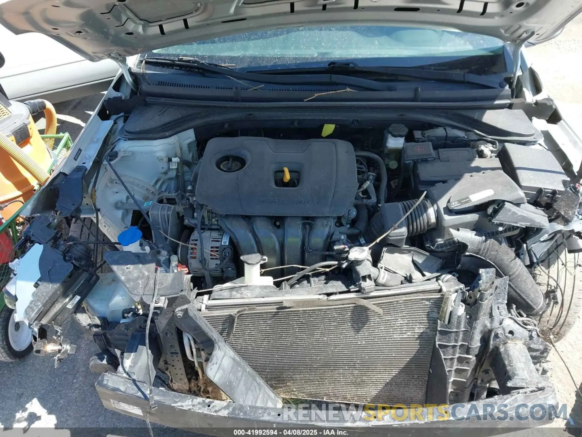 10 Photograph of a damaged car 5NPD84LF7KH430261 HYUNDAI ELANTRA 2019