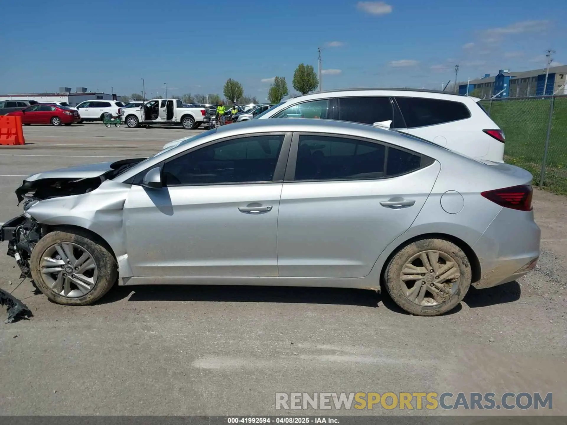 14 Photograph of a damaged car 5NPD84LF7KH430261 HYUNDAI ELANTRA 2019