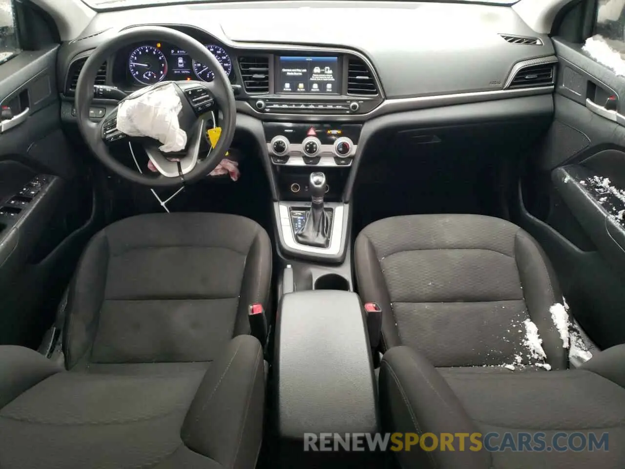 8 Photograph of a damaged car 5NPD84LF7KH441194 HYUNDAI ELANTRA 2019