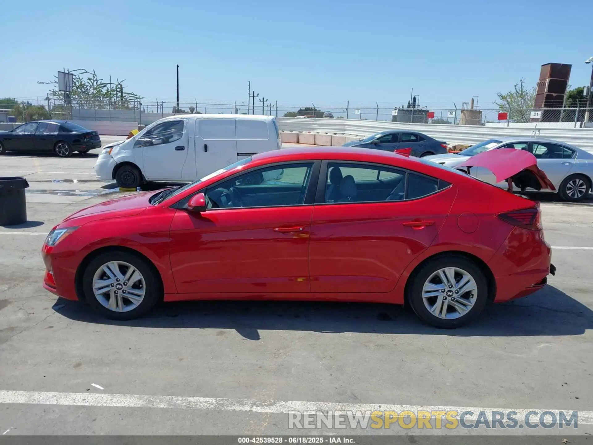 14 Photograph of a damaged car 5NPD84LF7KH452406 HYUNDAI ELANTRA 2019