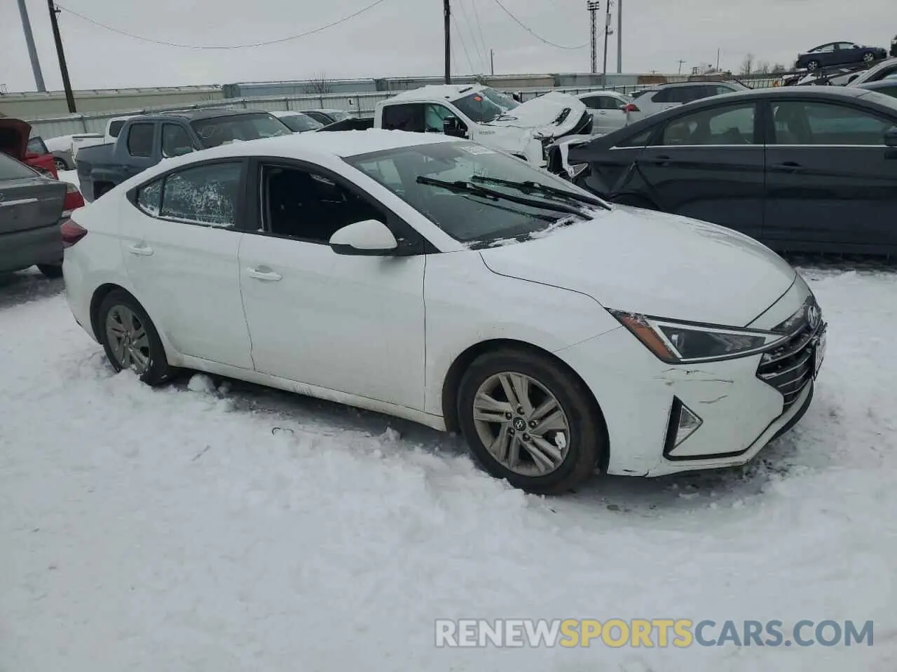 4 Photograph of a damaged car 5NPD84LF7KH457282 HYUNDAI ELANTRA 2019