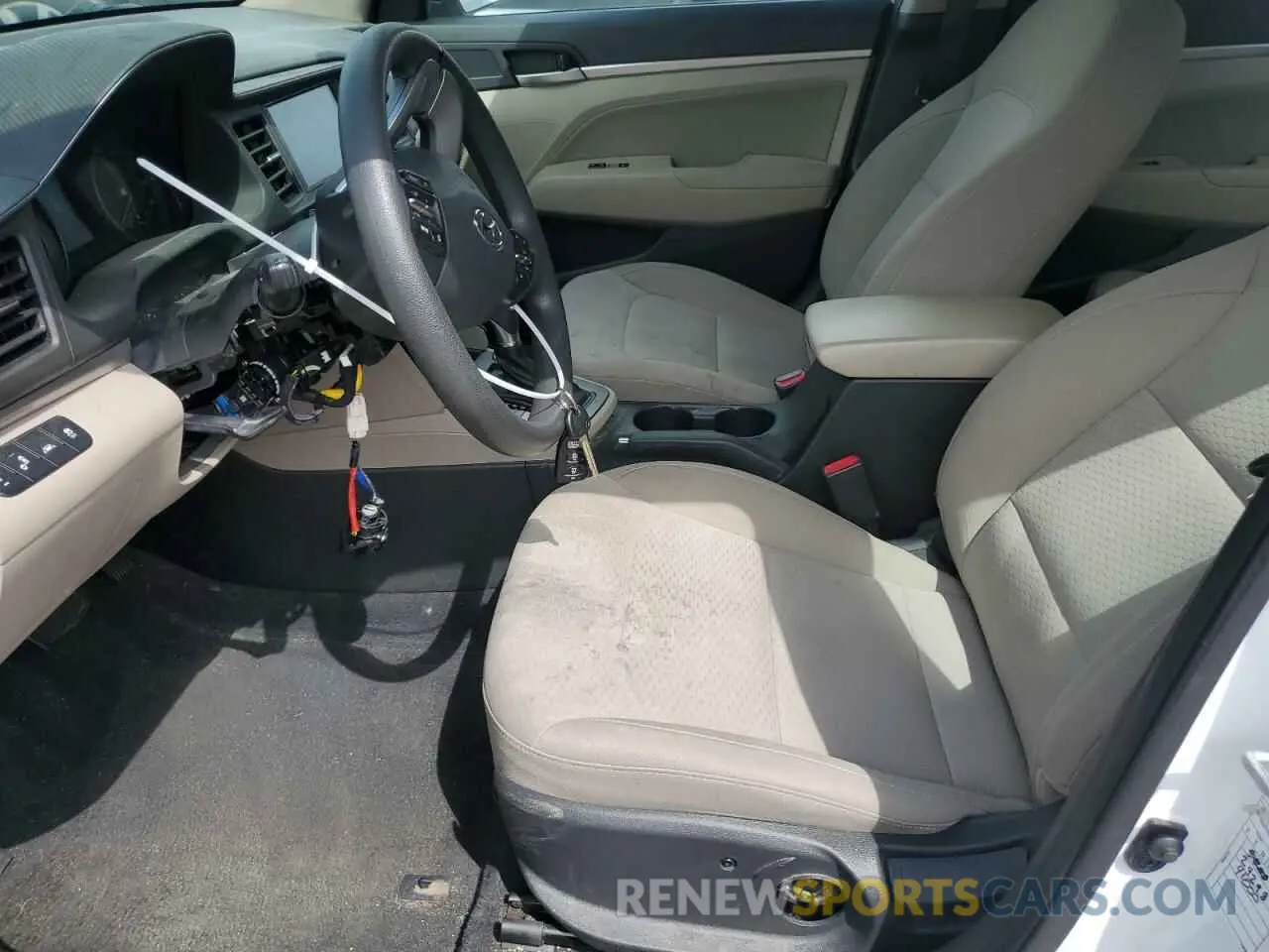 7 Photograph of a damaged car 5NPD84LF7KH458951 HYUNDAI ELANTRA 2019