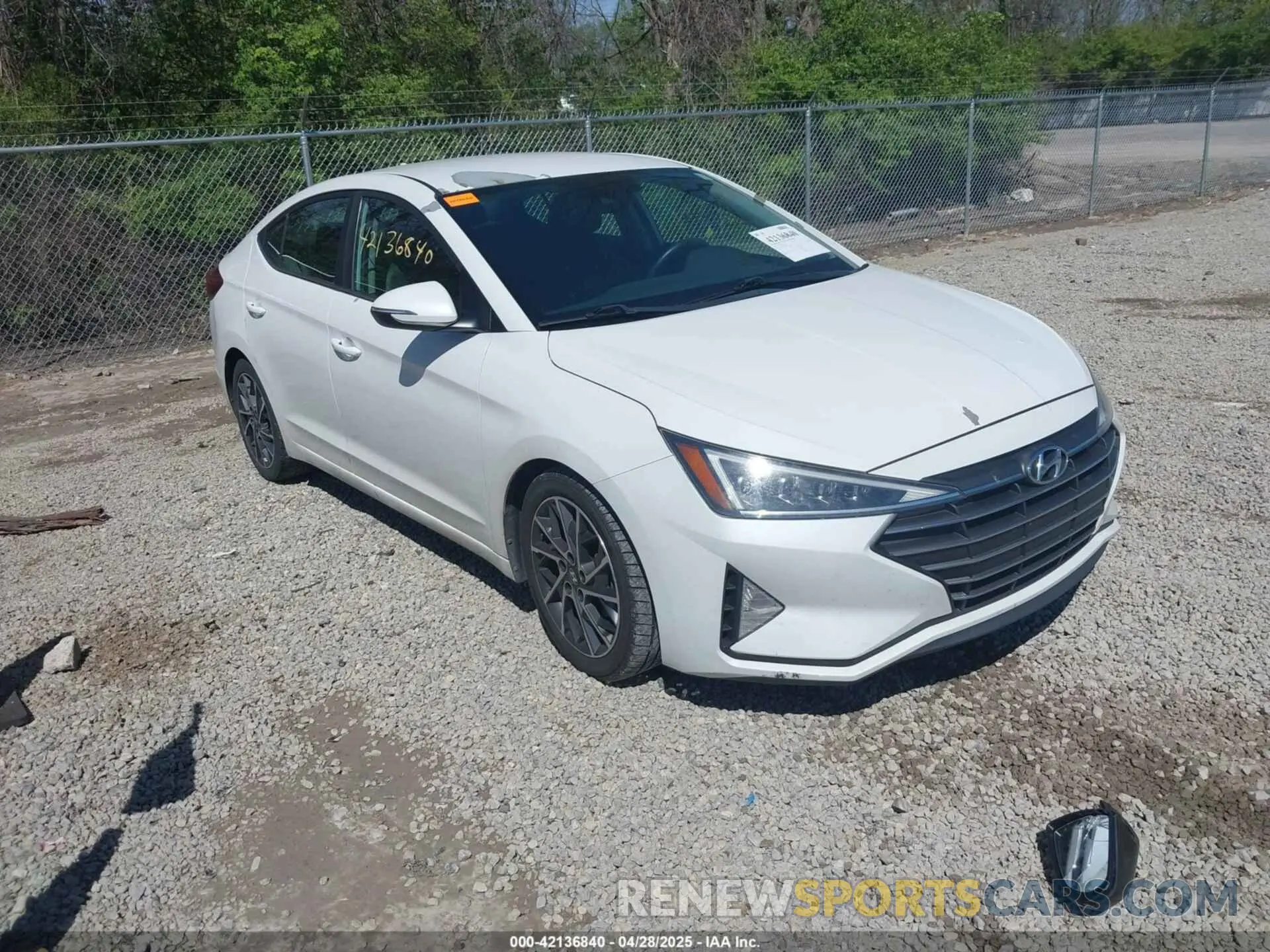 1 Photograph of a damaged car 5NPD84LF7KH464281 HYUNDAI ELANTRA 2019