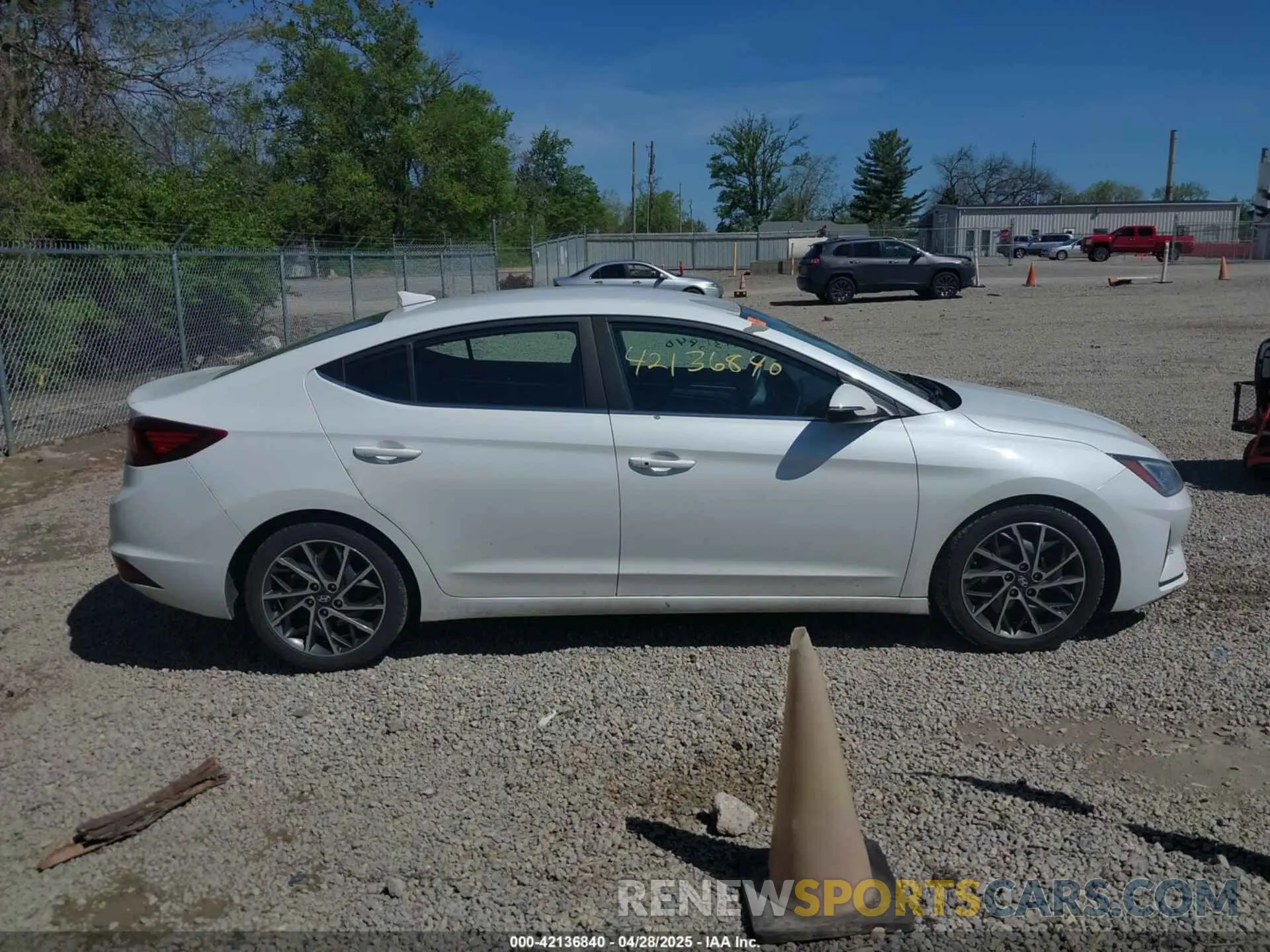 14 Photograph of a damaged car 5NPD84LF7KH464281 HYUNDAI ELANTRA 2019