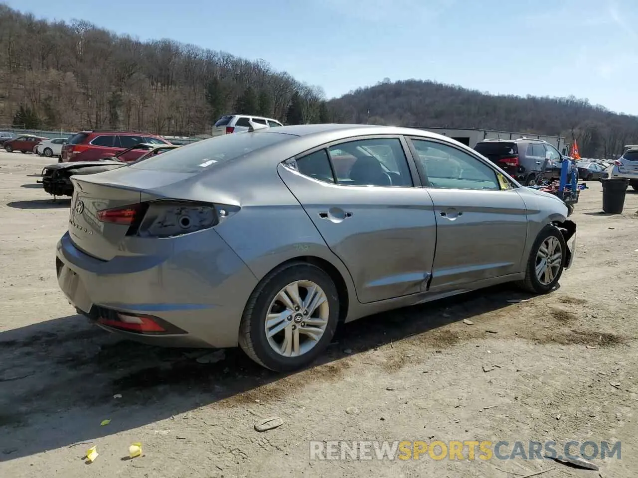 3 Photograph of a damaged car 5NPD84LF7KH472235 HYUNDAI ELANTRA 2019