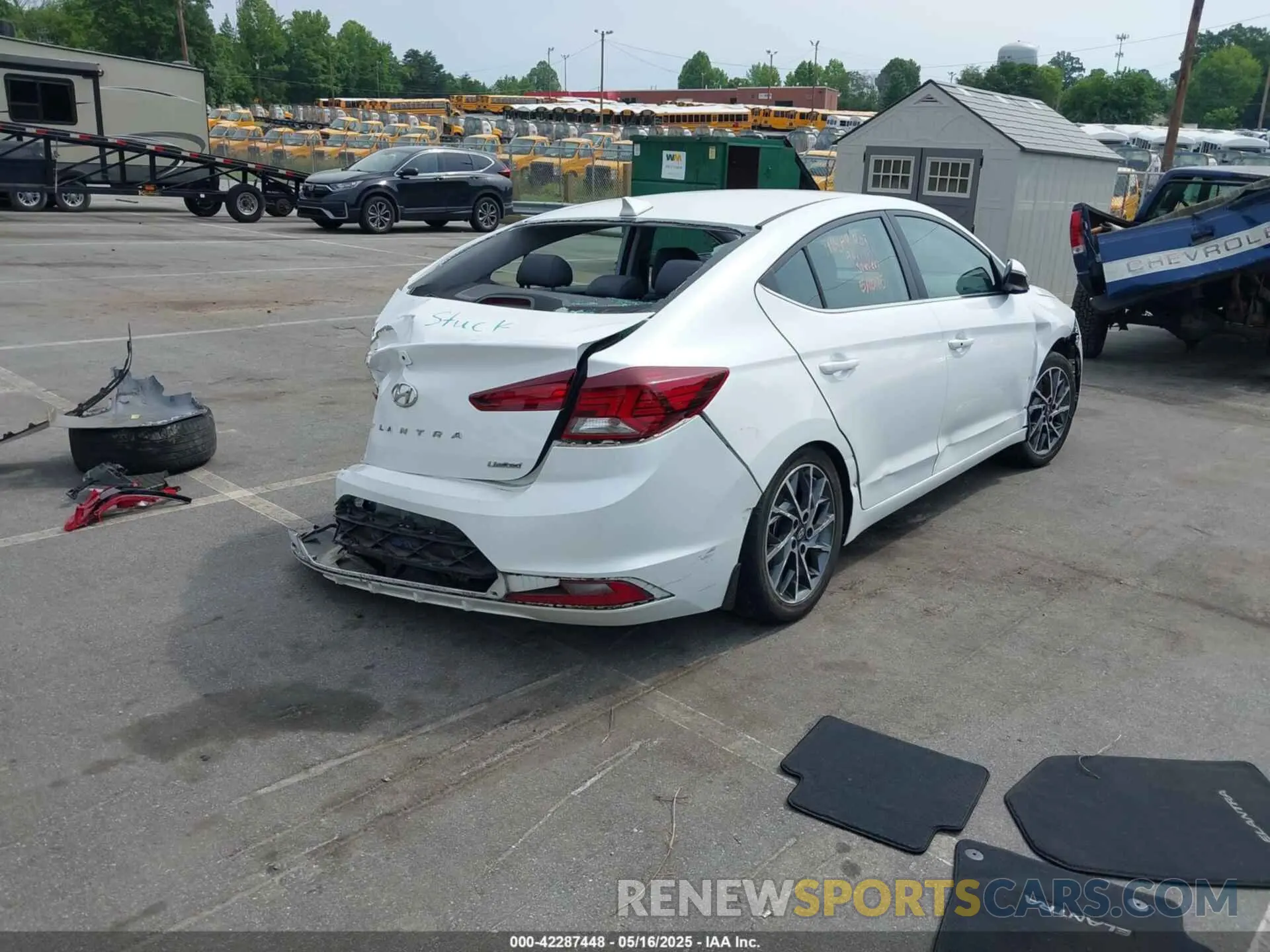 4 Photograph of a damaged car 5NPD84LF7KH474535 HYUNDAI ELANTRA 2019