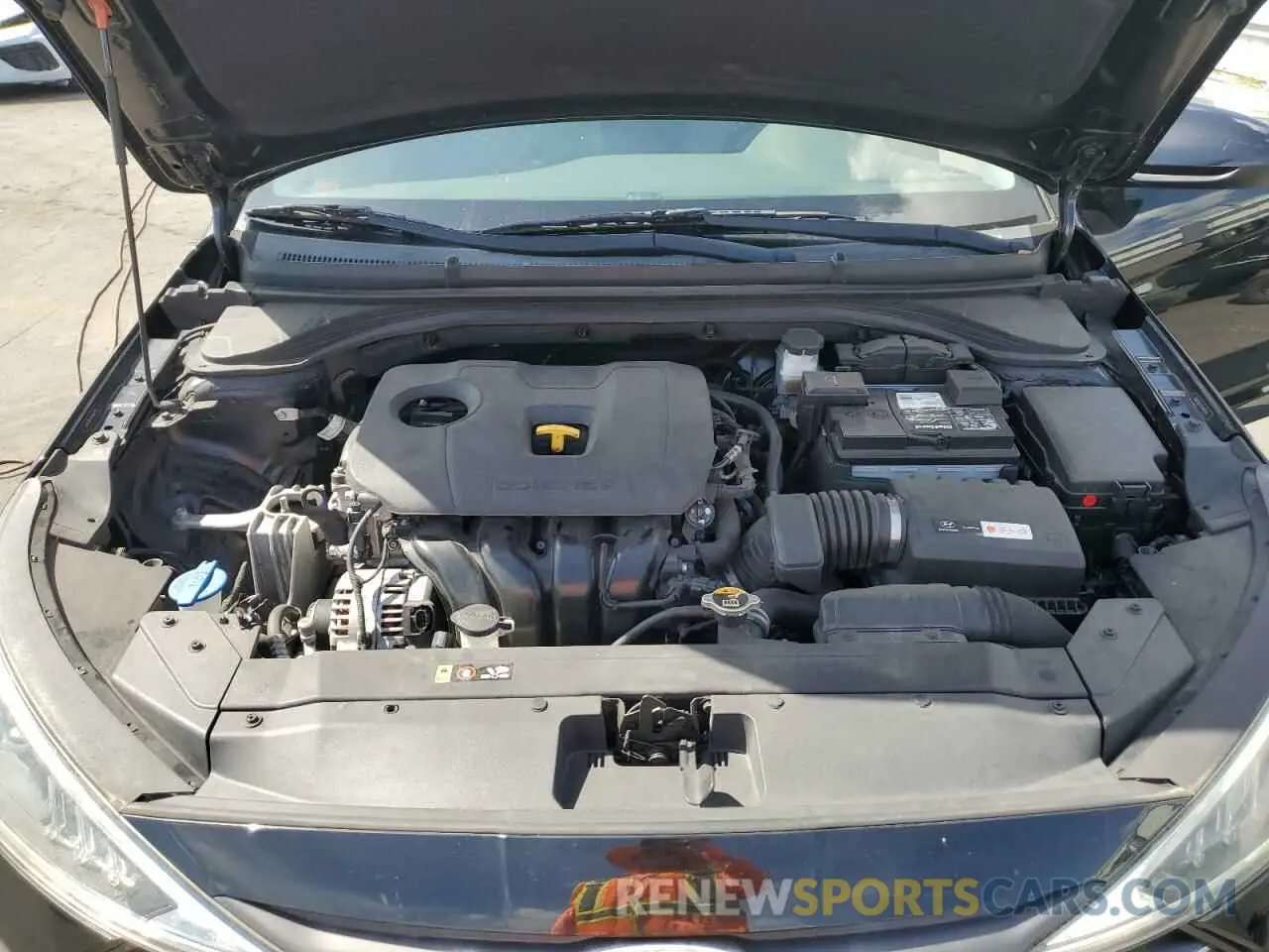 11 Photograph of a damaged car 5NPD84LF7KH482330 HYUNDAI ELANTRA 2019