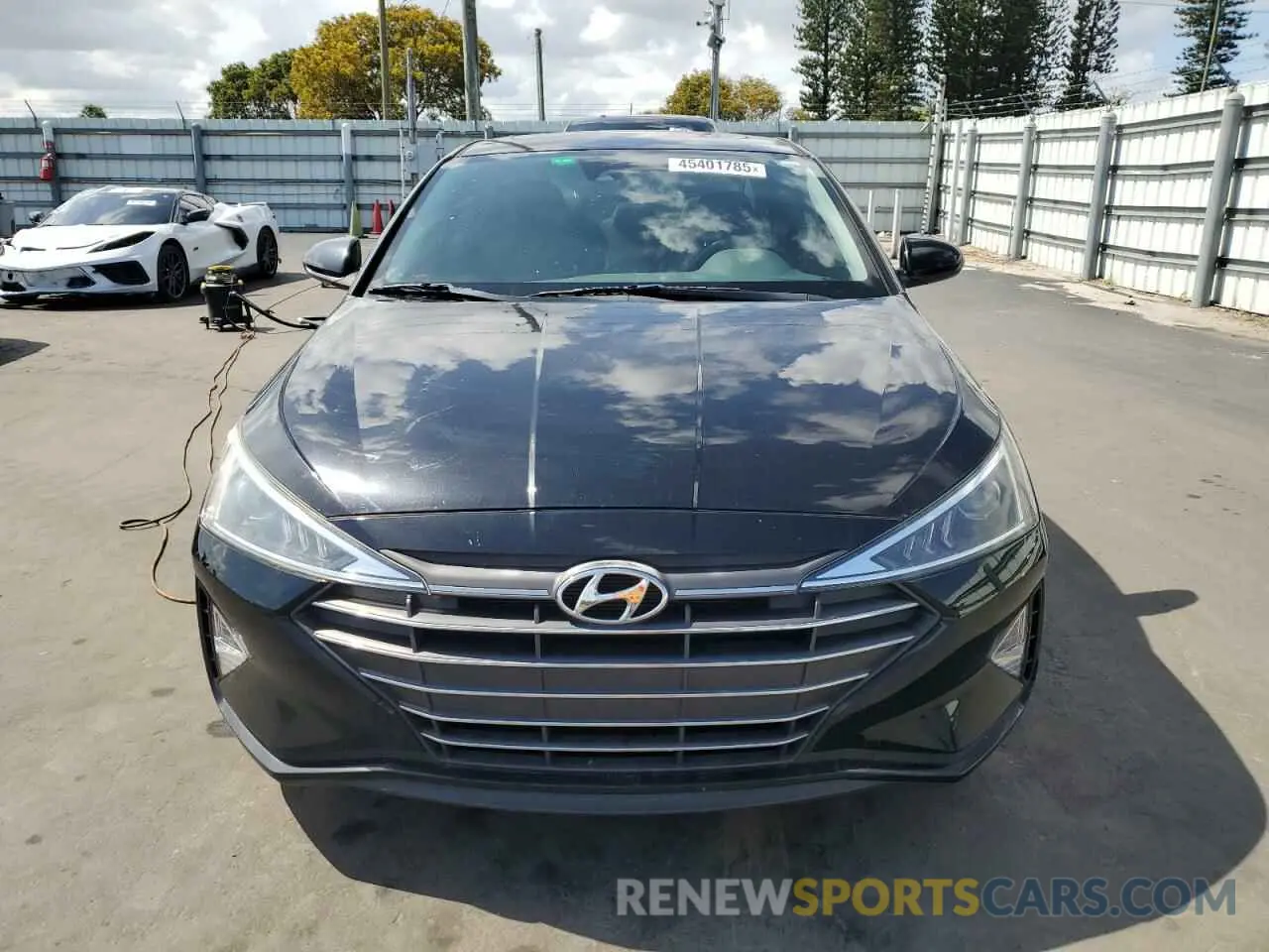 5 Photograph of a damaged car 5NPD84LF7KH482330 HYUNDAI ELANTRA 2019