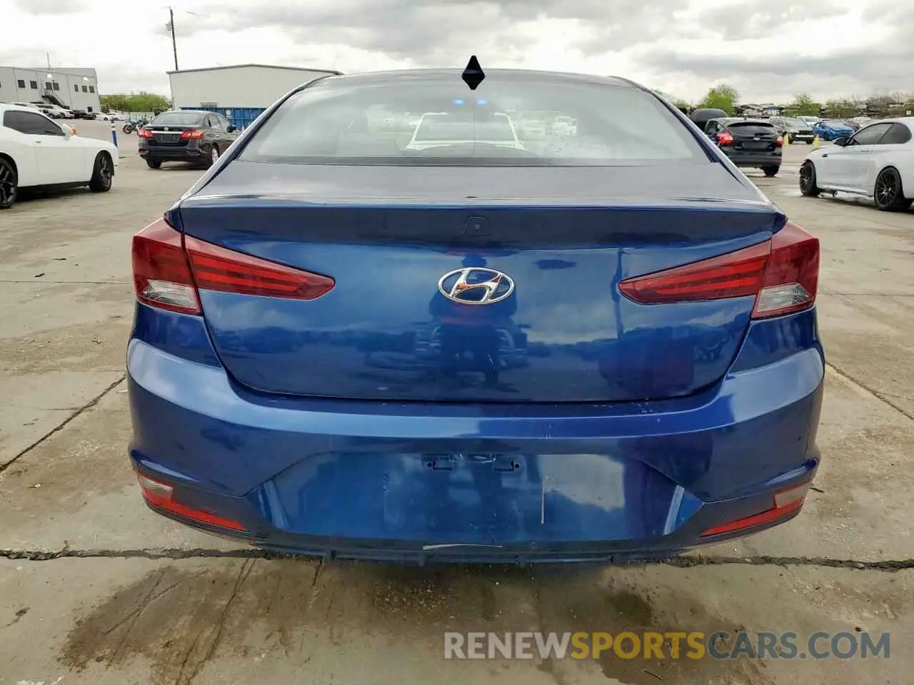 6 Photograph of a damaged car 5NPD84LF8KH403229 HYUNDAI ELANTRA 2019