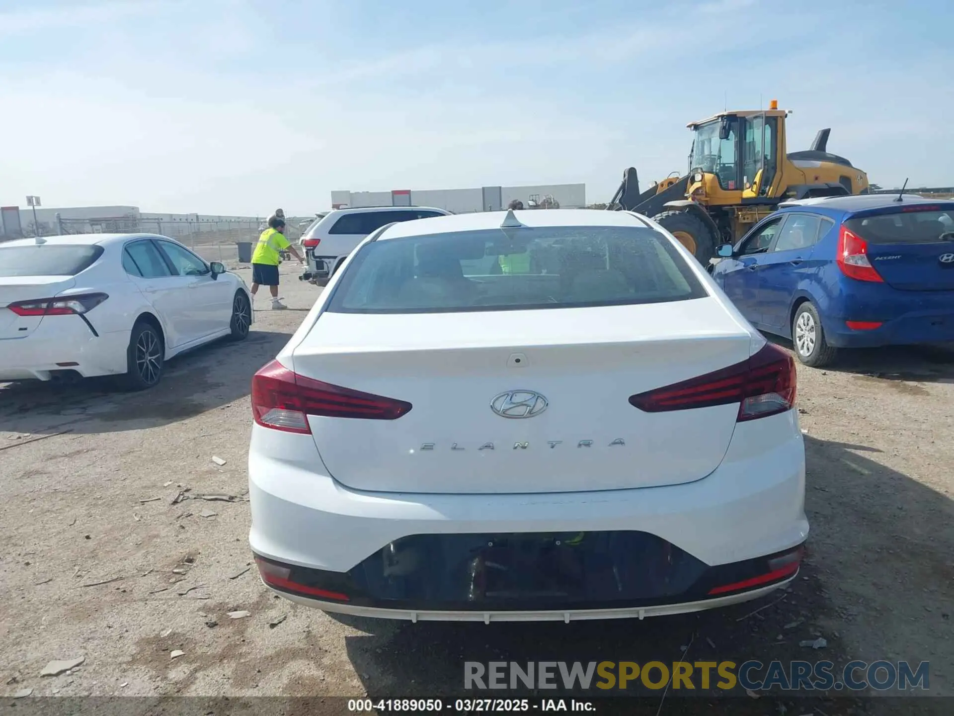 16 Photograph of a damaged car 5NPD84LF8KH408575 HYUNDAI ELANTRA 2019