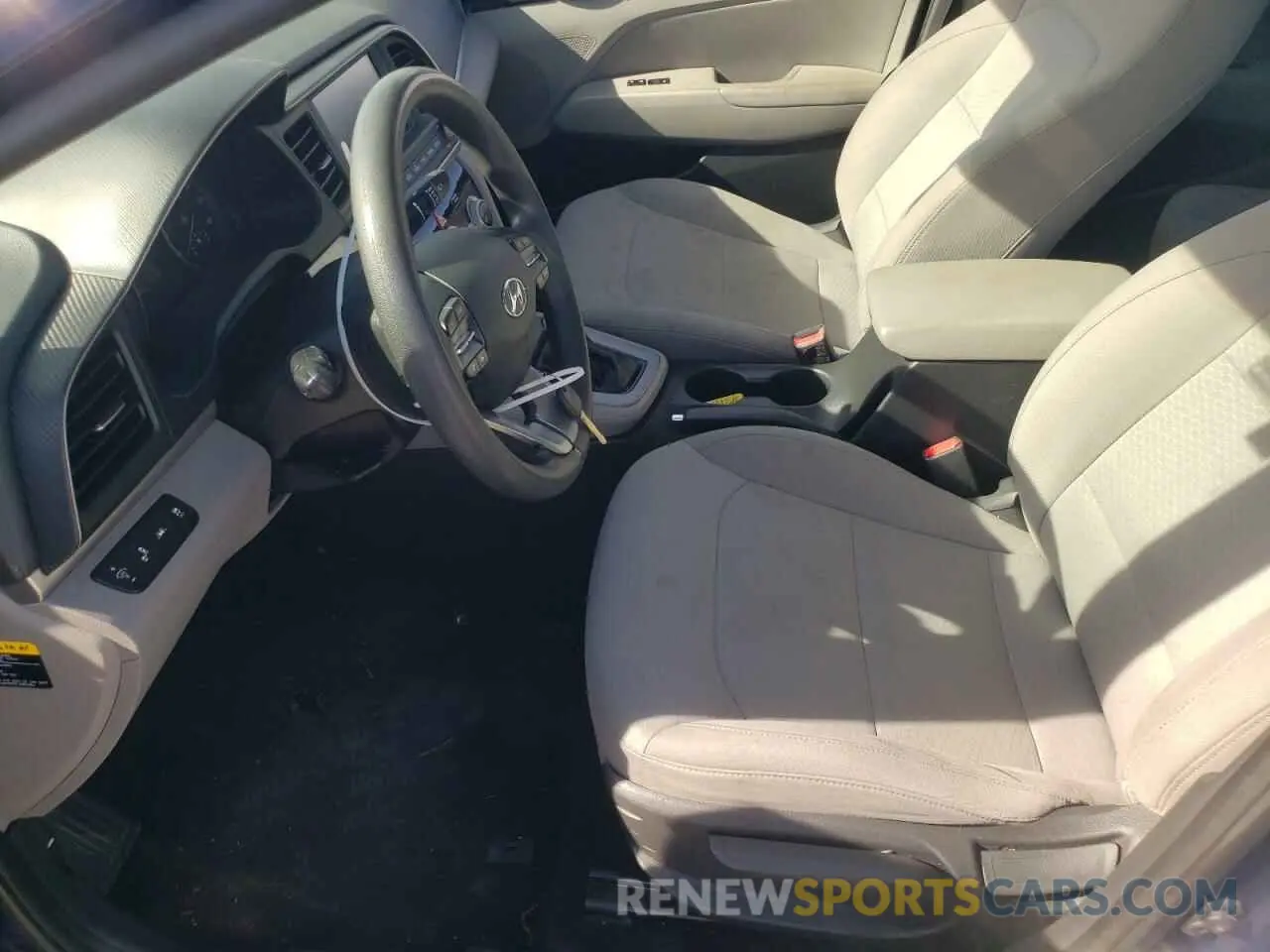 7 Photograph of a damaged car 5NPD84LF8KH410648 HYUNDAI ELANTRA 2019
