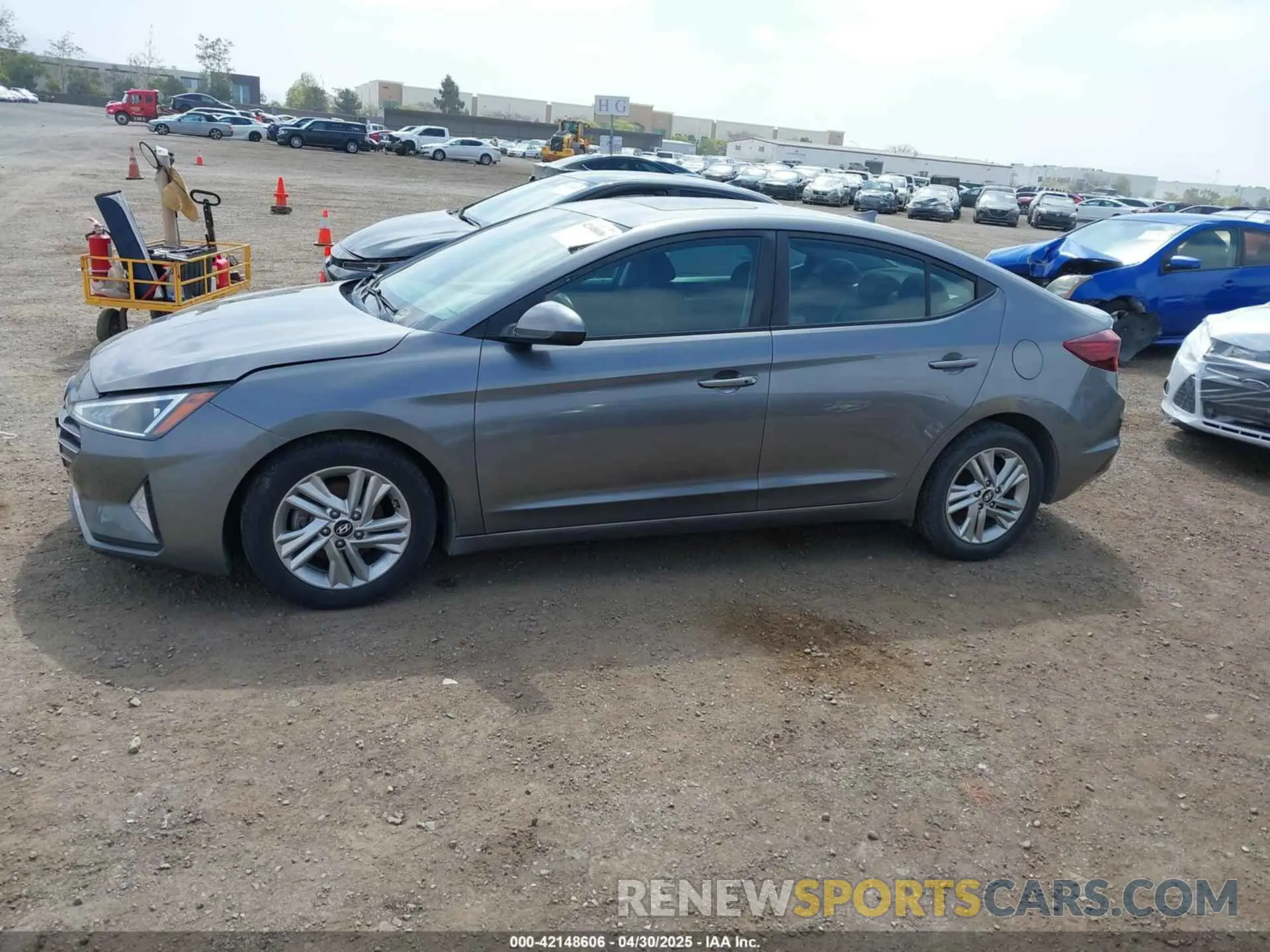 14 Photograph of a damaged car 5NPD84LF8KH414733 HYUNDAI ELANTRA 2019