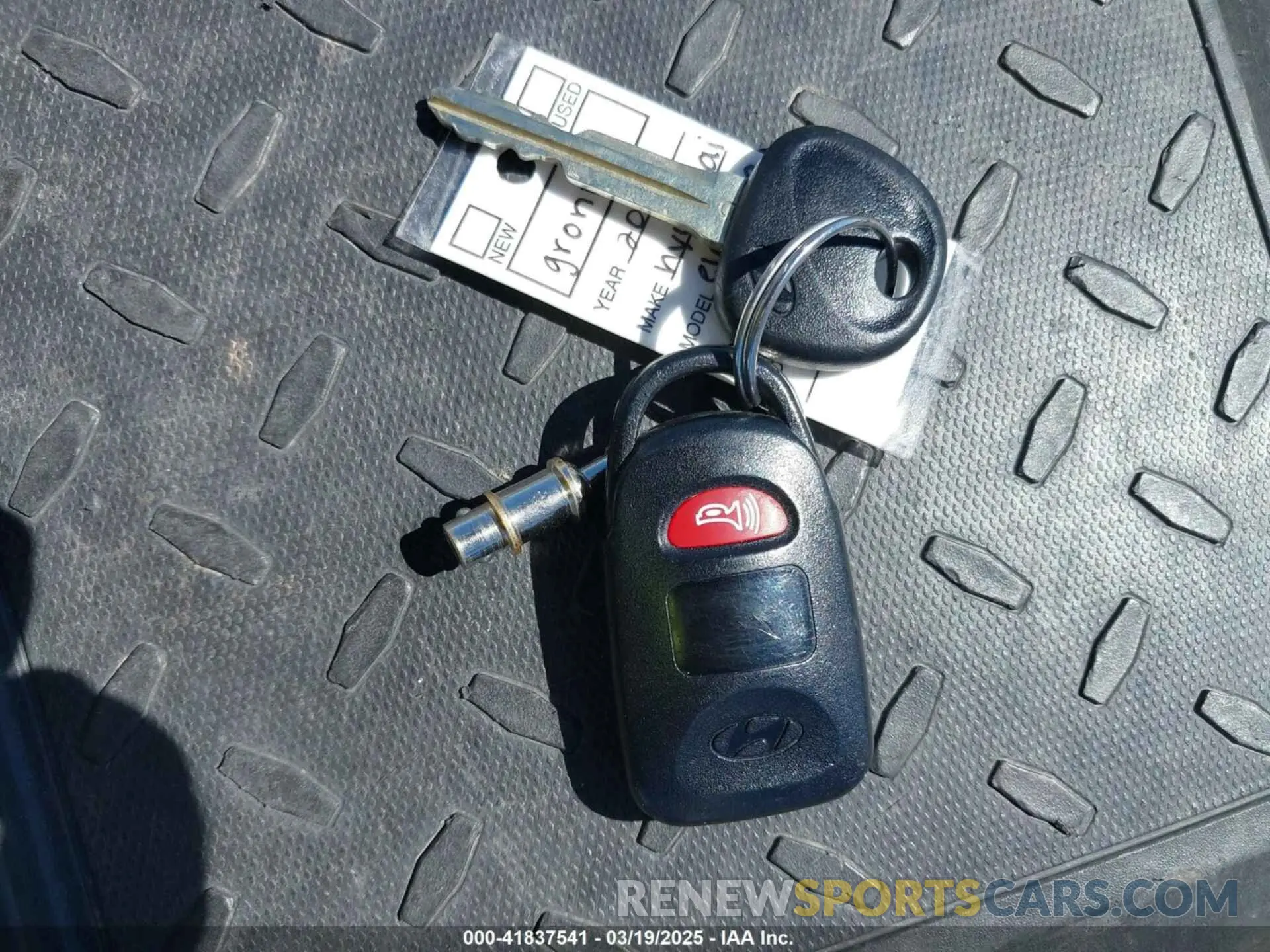 11 Photograph of a damaged car 5NPD84LF8KH420290 HYUNDAI ELANTRA 2019