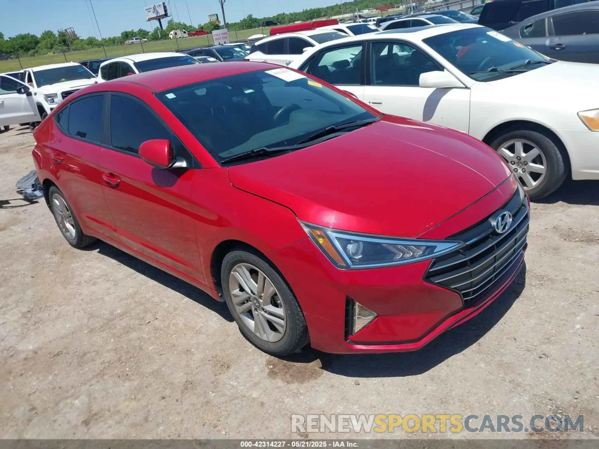 1 Photograph of a damaged car 5NPD84LF8KH421326 HYUNDAI ELANTRA 2019
