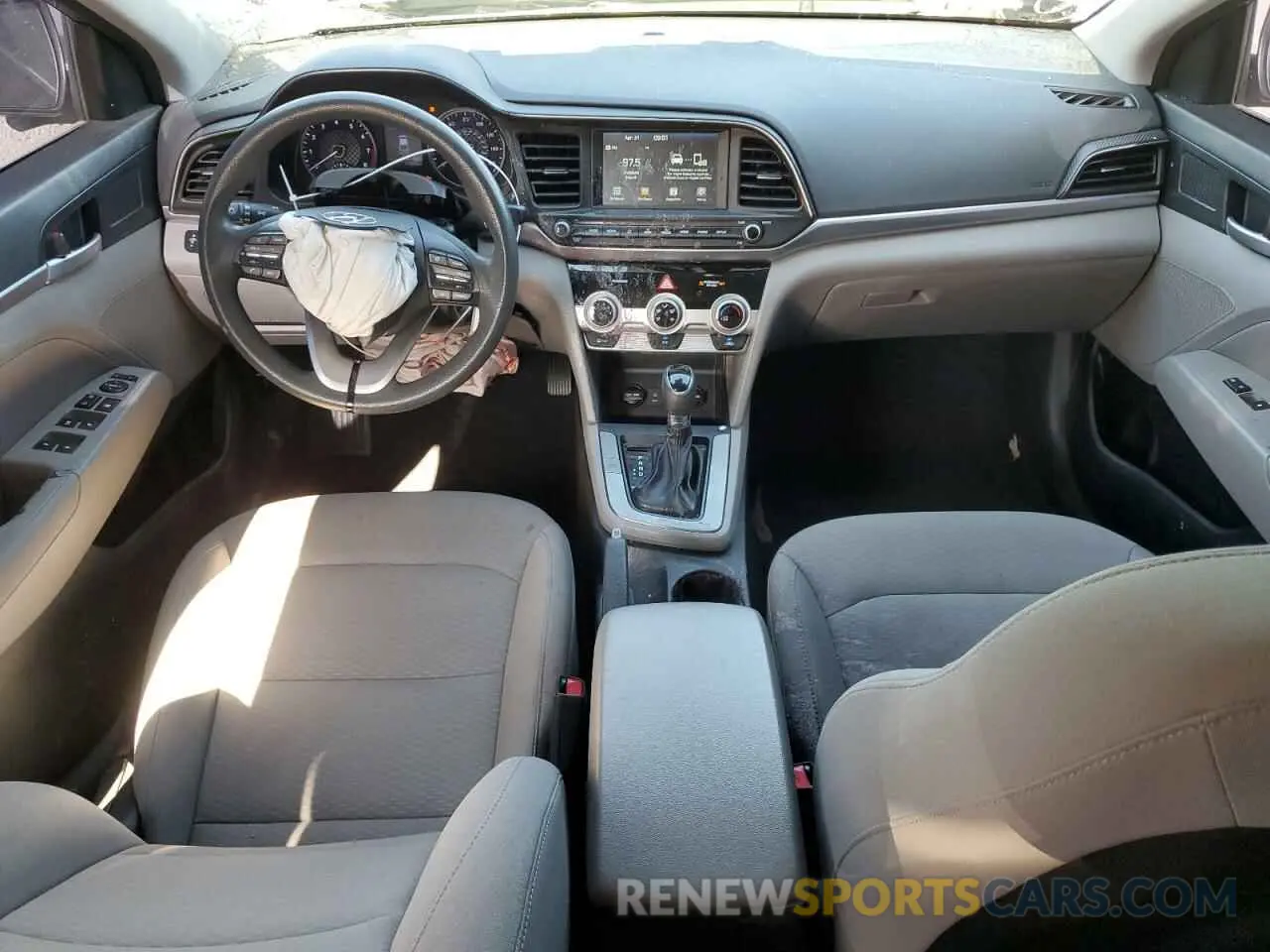 8 Photograph of a damaged car 5NPD84LF8KH423531 HYUNDAI ELANTRA 2019