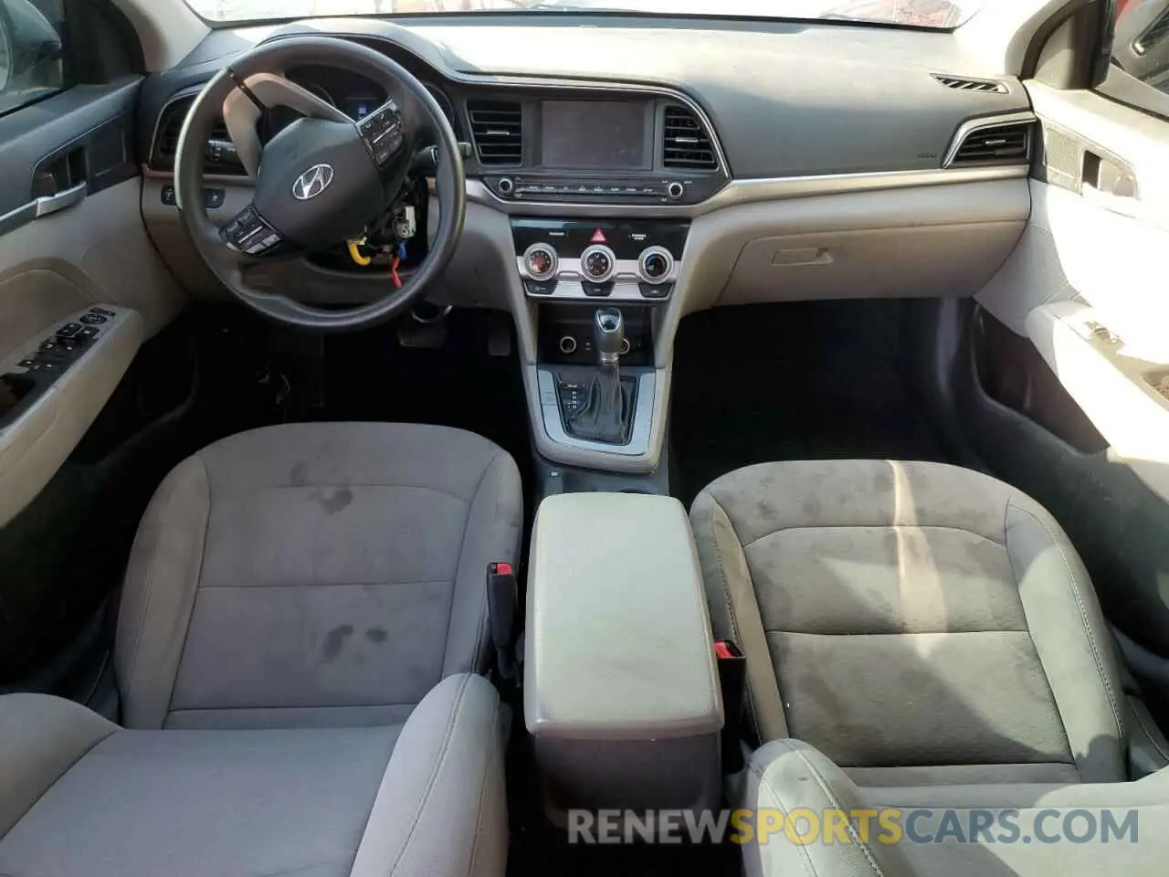 8 Photograph of a damaged car 5NPD84LF8KH443052 HYUNDAI ELANTRA 2019