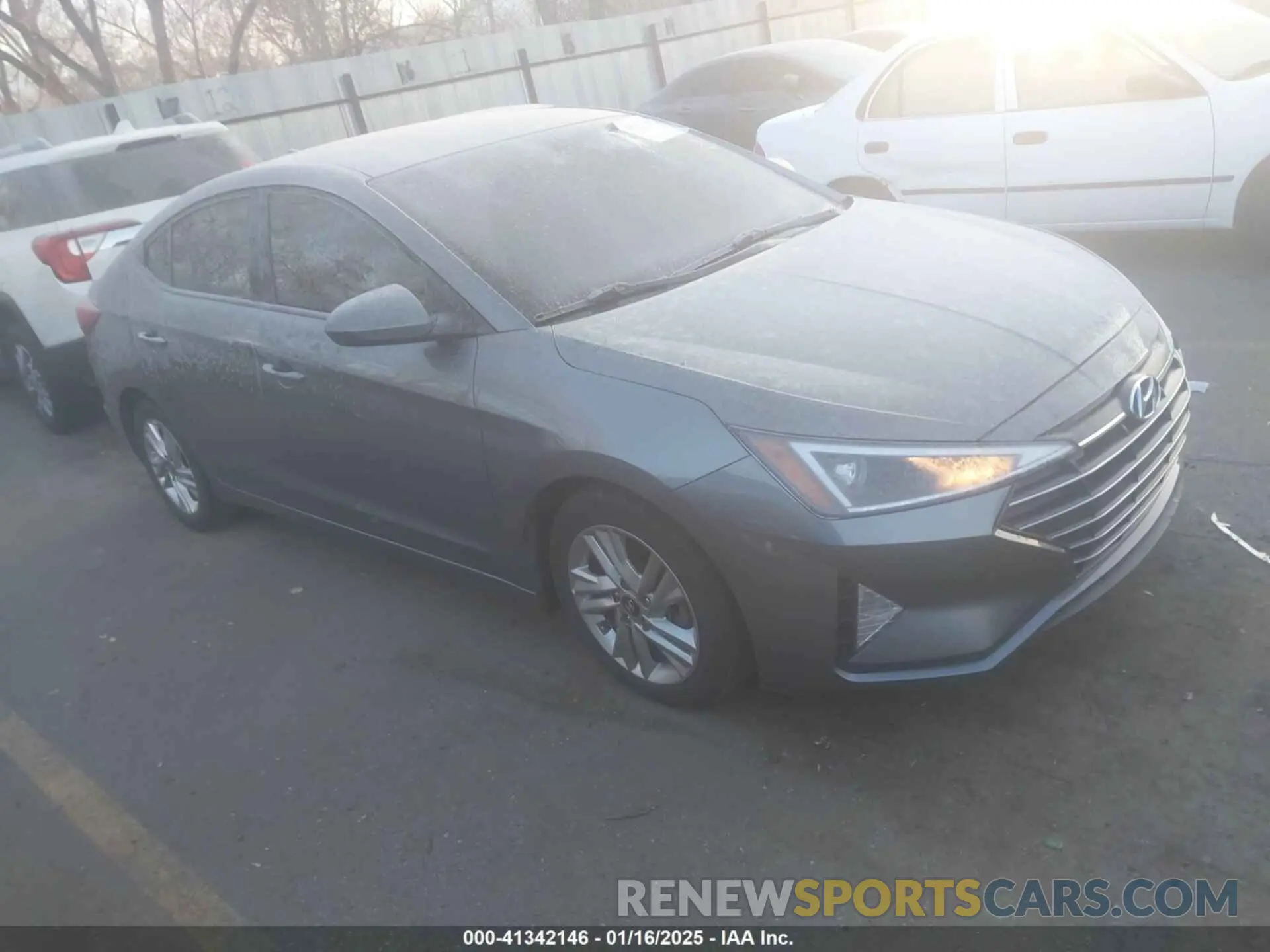 1 Photograph of a damaged car 5NPD84LF8KH453547 HYUNDAI ELANTRA 2019
