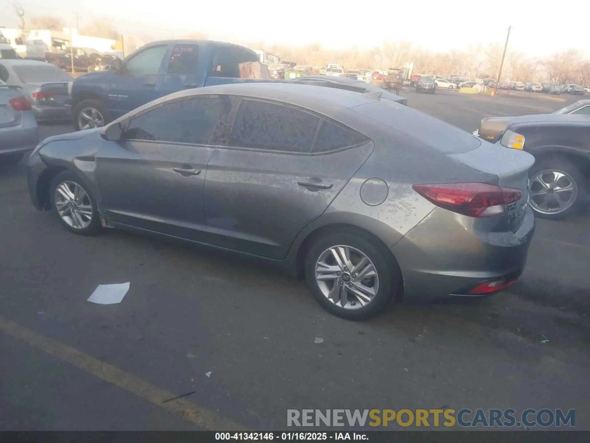 3 Photograph of a damaged car 5NPD84LF8KH453547 HYUNDAI ELANTRA 2019