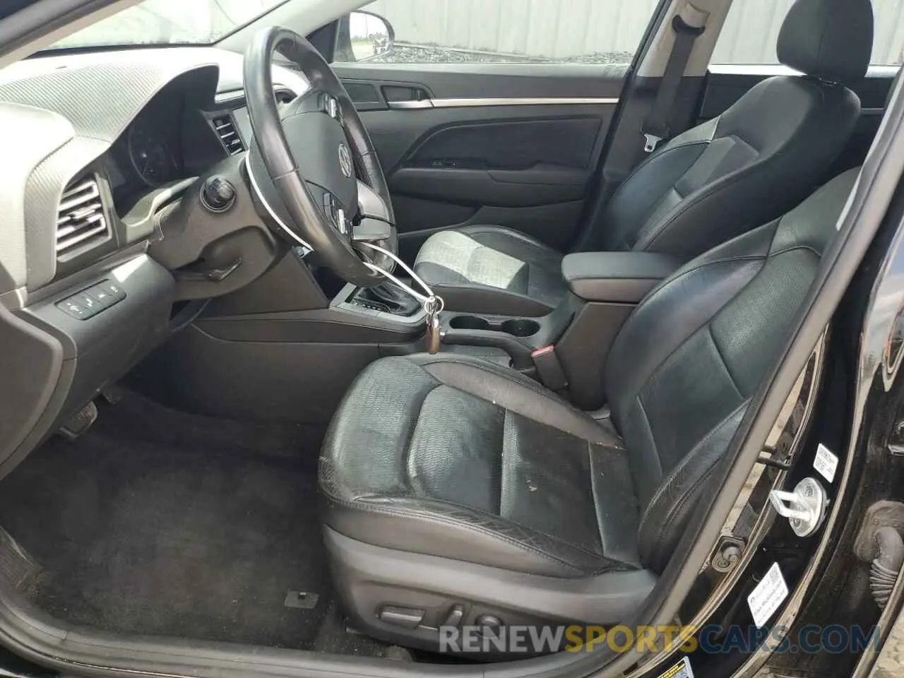 7 Photograph of a damaged car 5NPD84LF8KH454925 HYUNDAI ELANTRA 2019