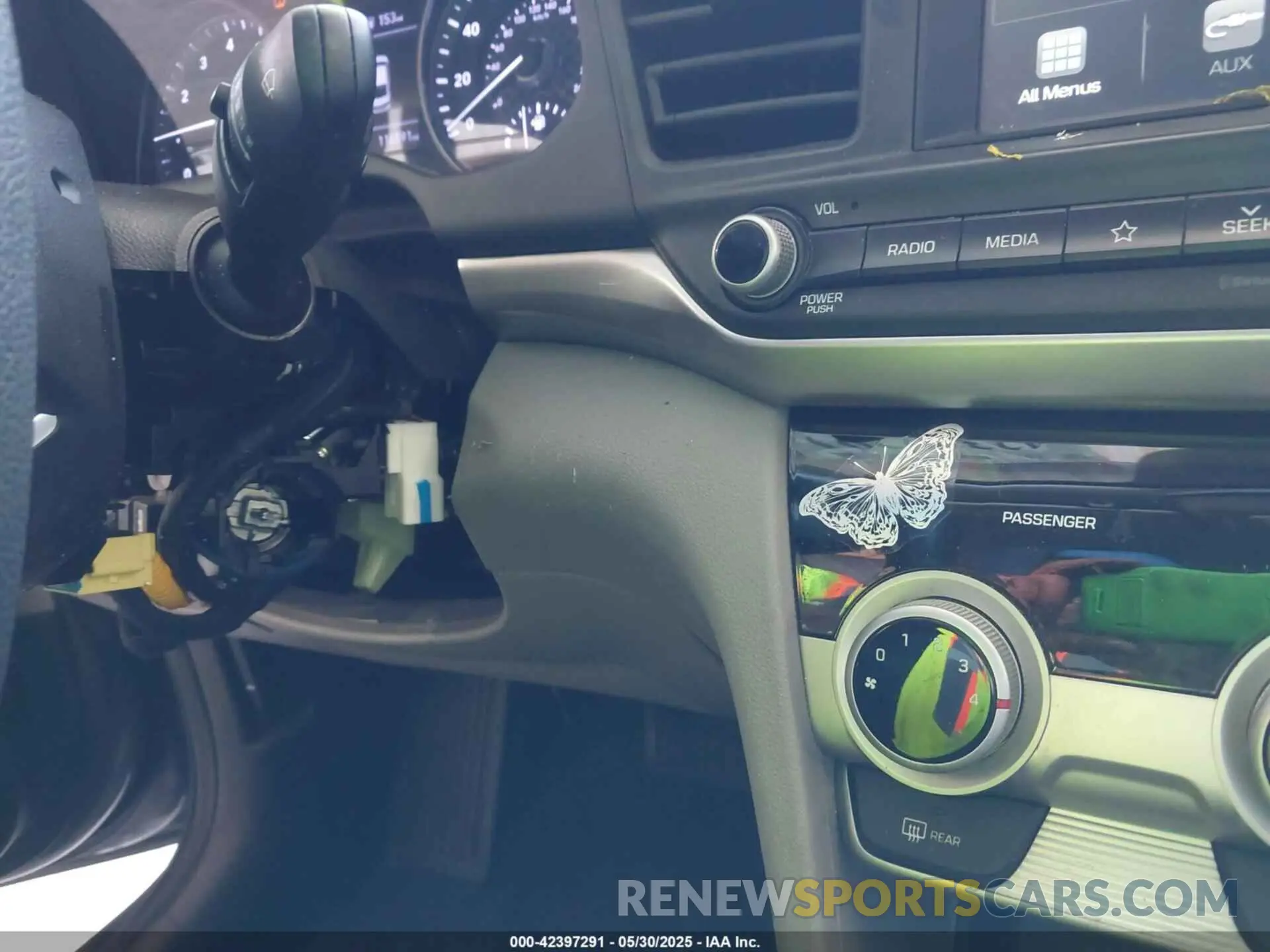 6 Photograph of a damaged car 5NPD84LF8KH456786 HYUNDAI ELANTRA 2019