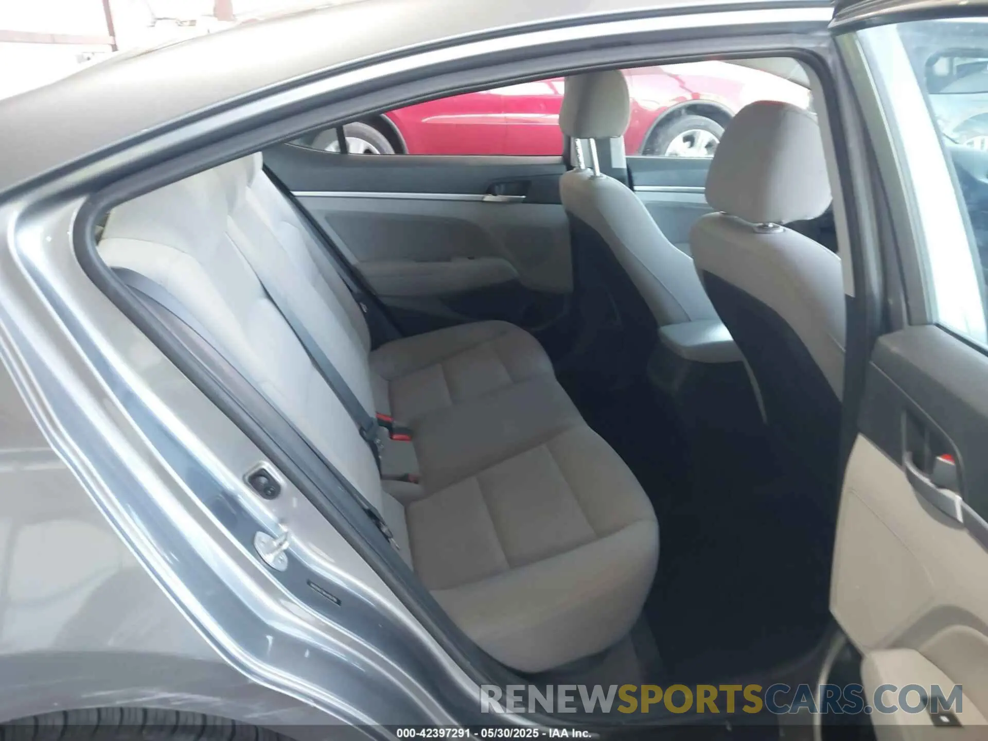 8 Photograph of a damaged car 5NPD84LF8KH456786 HYUNDAI ELANTRA 2019