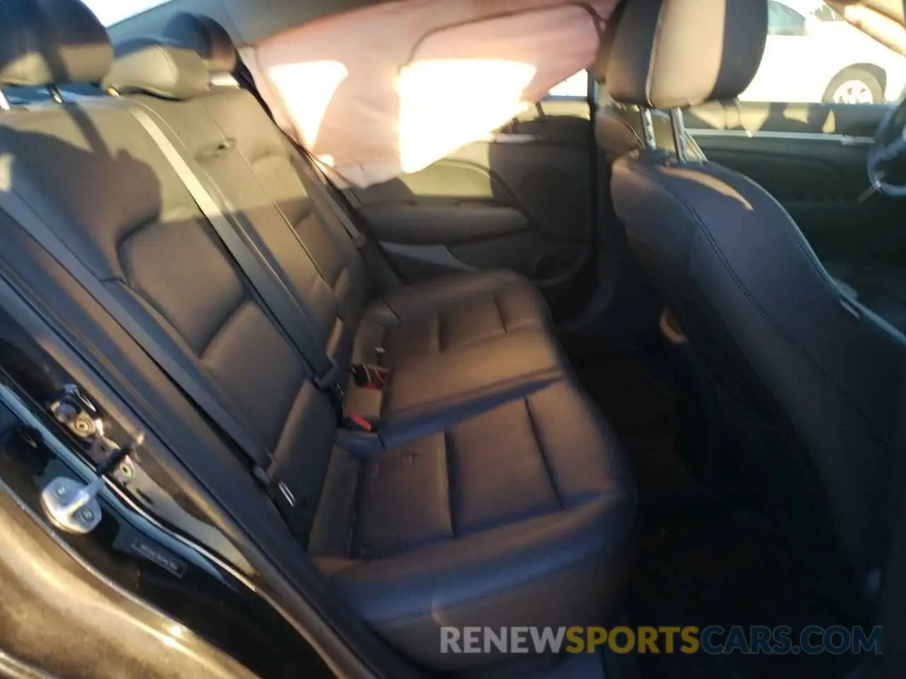 10 Photograph of a damaged car 5NPD84LF8KH463964 HYUNDAI ELANTRA 2019