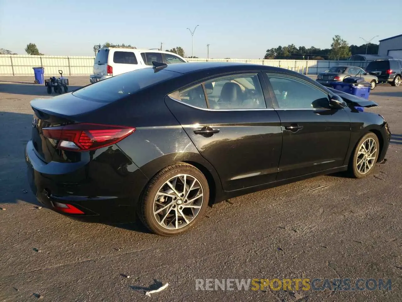 3 Photograph of a damaged car 5NPD84LF8KH463964 HYUNDAI ELANTRA 2019