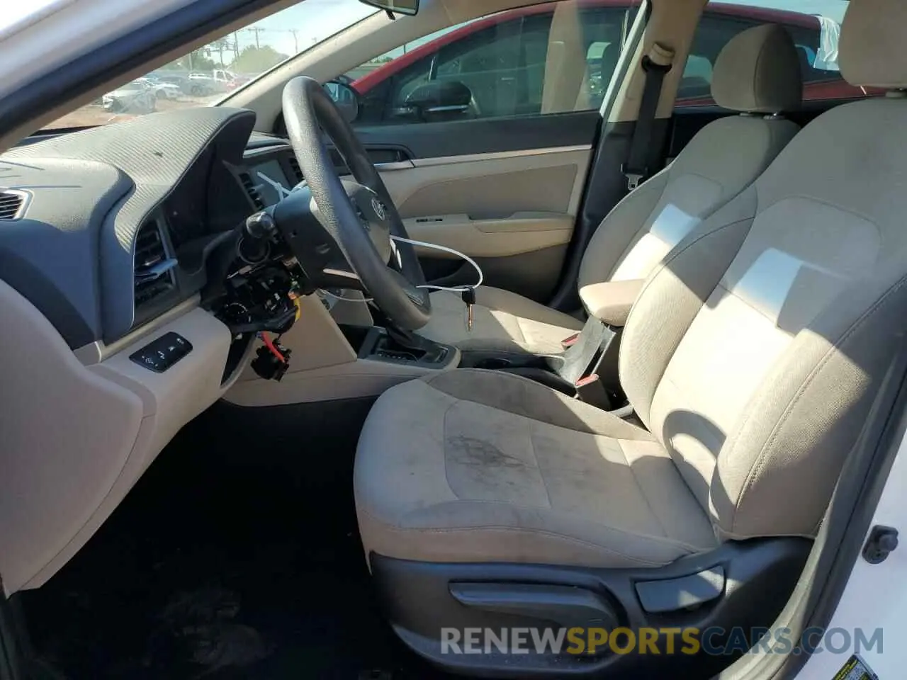 7 Photograph of a damaged car 5NPD84LF8KH469277 HYUNDAI ELANTRA 2019