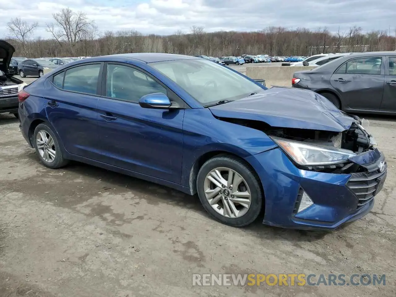4 Photograph of a damaged car 5NPD84LF8KH473703 HYUNDAI ELANTRA 2019