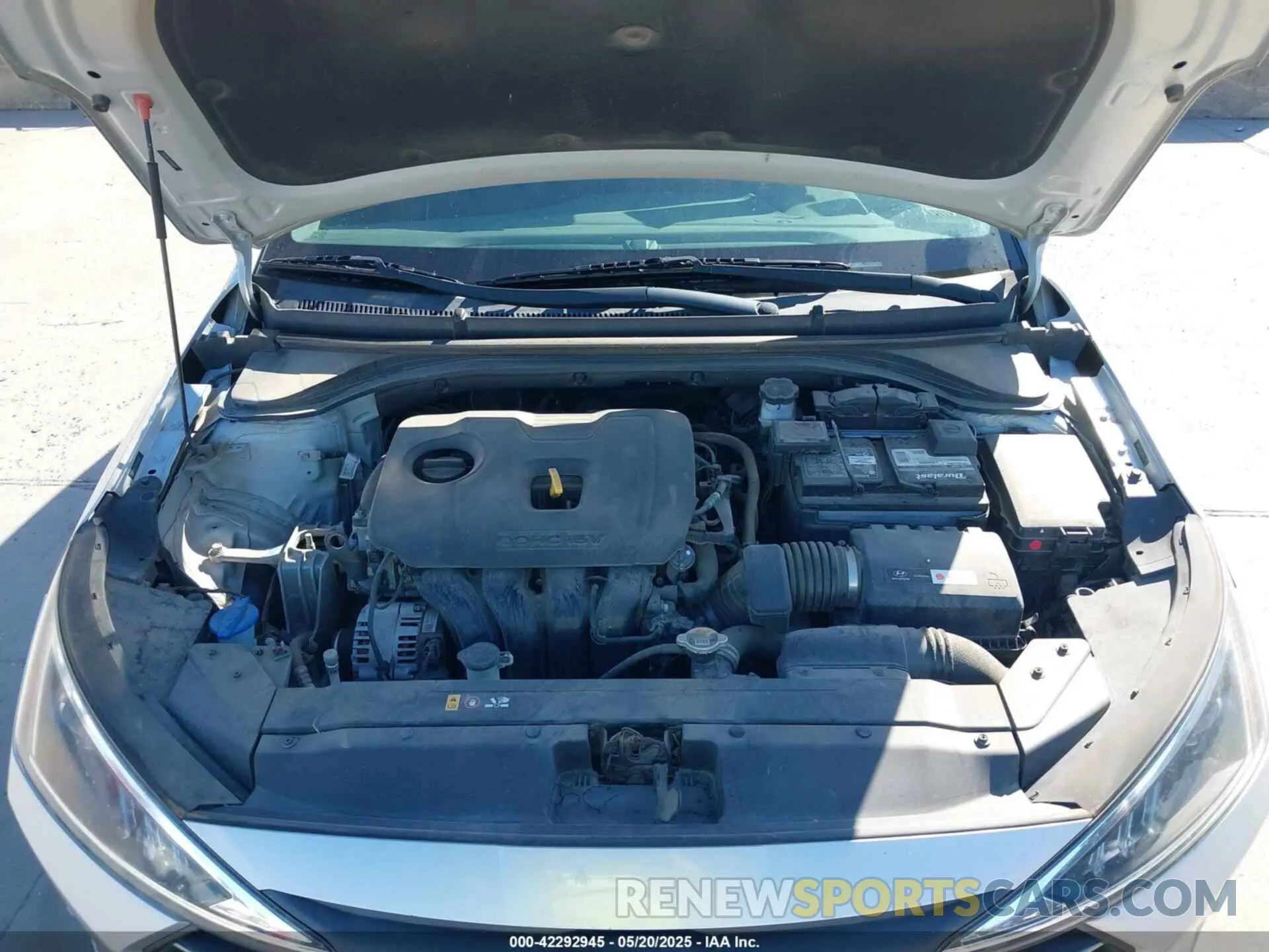 10 Photograph of a damaged car 5NPD84LF8KH478075 HYUNDAI ELANTRA 2019