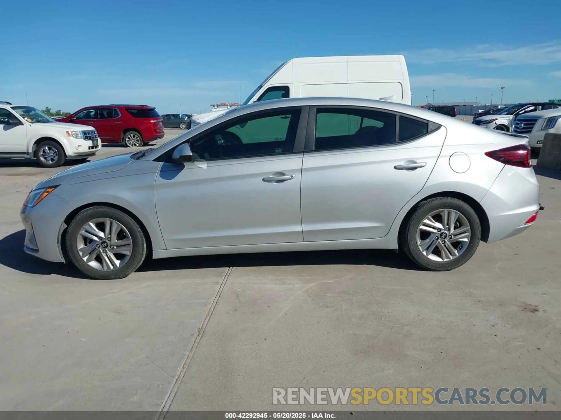 15 Photograph of a damaged car 5NPD84LF8KH478075 HYUNDAI ELANTRA 2019