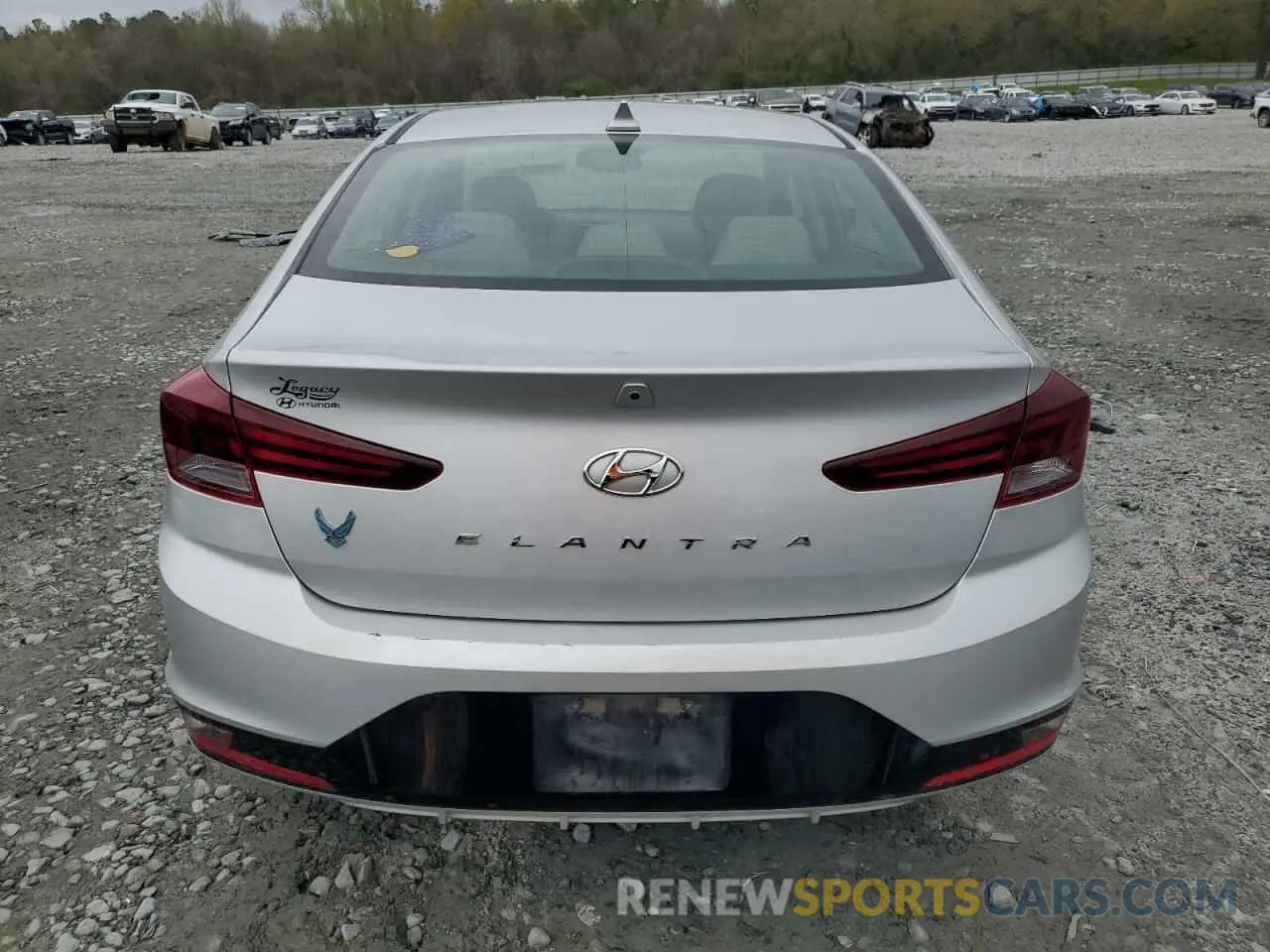 6 Photograph of a damaged car 5NPD84LF8KH481803 HYUNDAI ELANTRA 2019