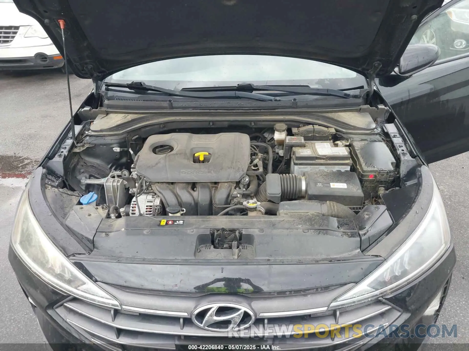 10 Photograph of a damaged car 5NPD84LF9KH420850 HYUNDAI ELANTRA 2019