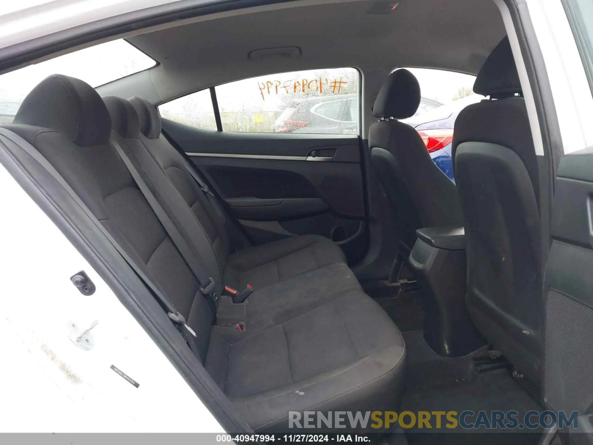8 Photograph of a damaged car 5NPD84LF9KH431914 HYUNDAI ELANTRA 2019