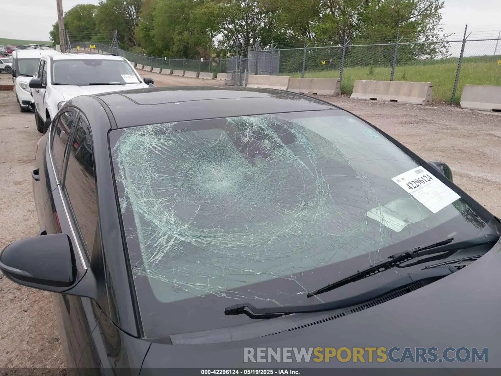 6 Photograph of a damaged car 5NPD84LF9KH449720 HYUNDAI ELANTRA 2019