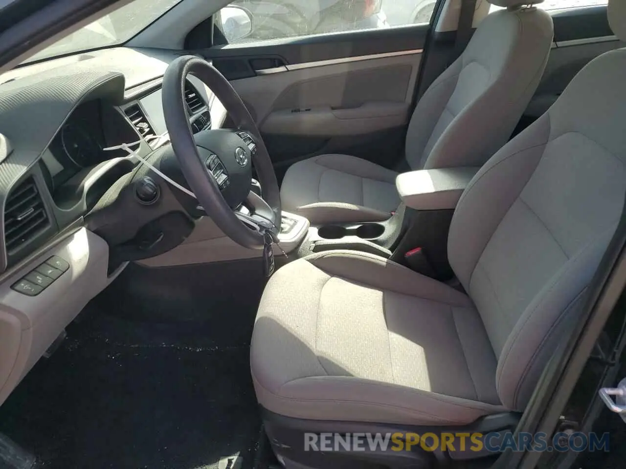 7 Photograph of a damaged car 5NPD84LF9KH453413 HYUNDAI ELANTRA 2019