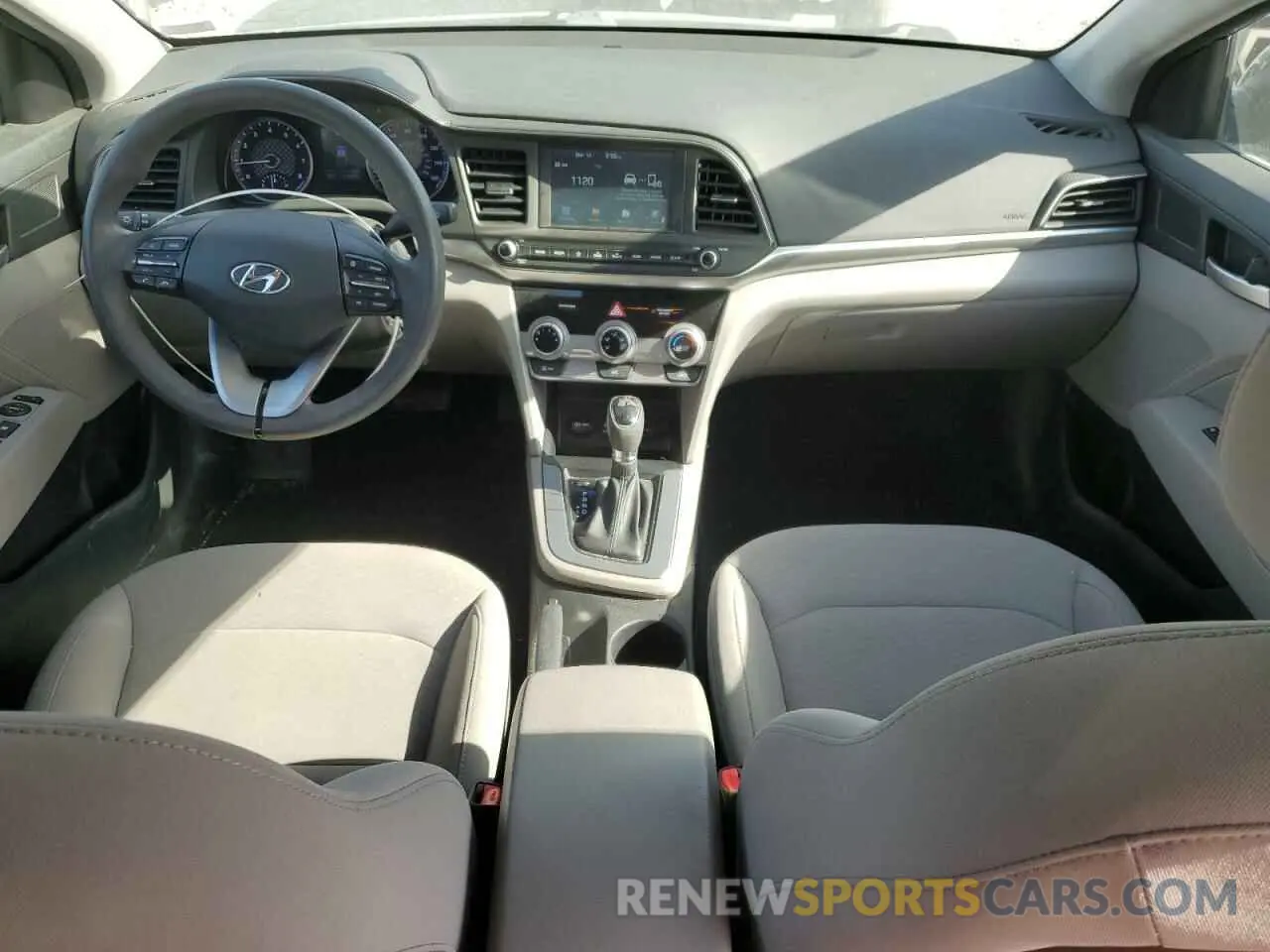 8 Photograph of a damaged car 5NPD84LF9KH453413 HYUNDAI ELANTRA 2019