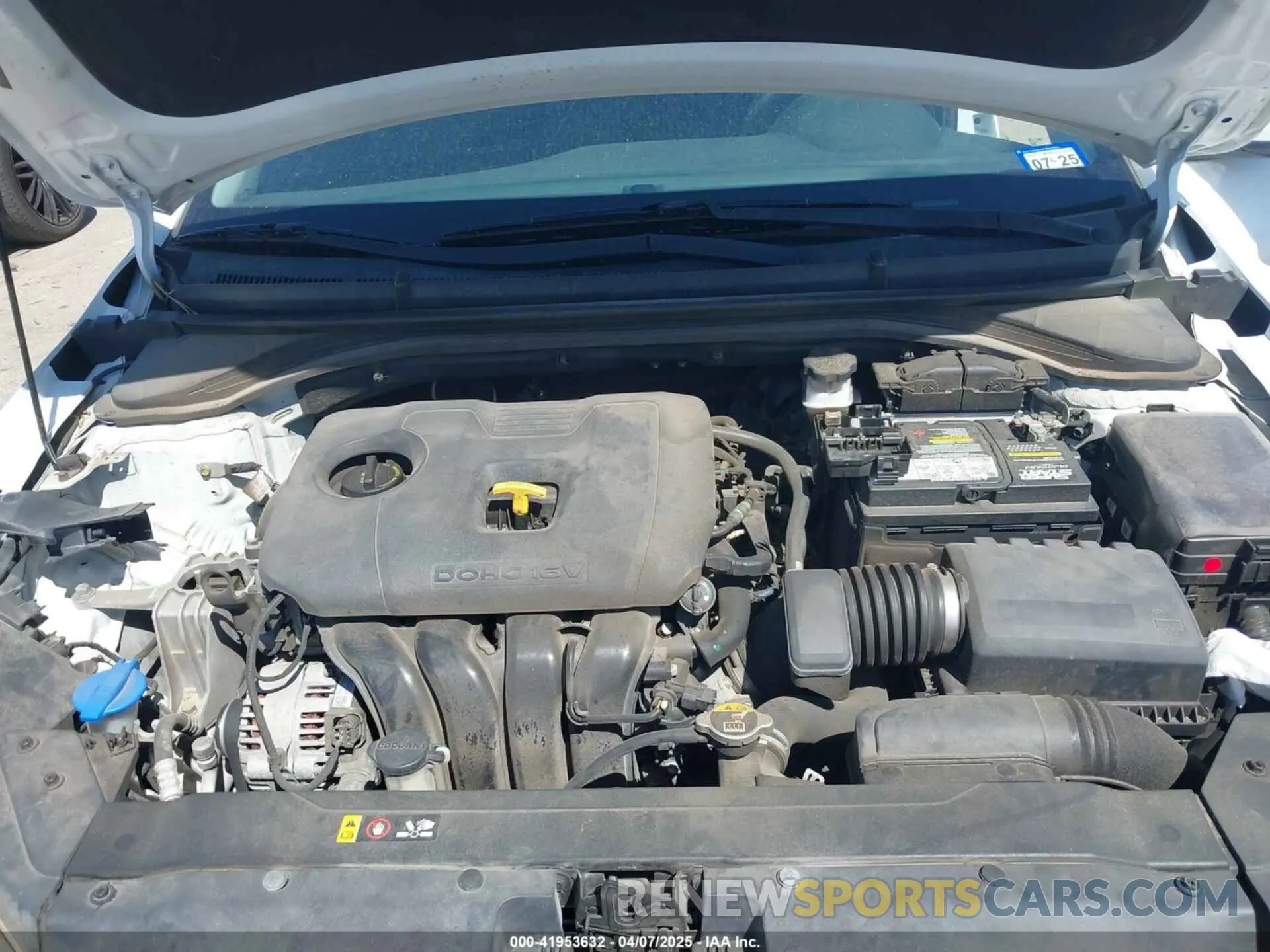 10 Photograph of a damaged car 5NPD84LF9KH458935 HYUNDAI ELANTRA 2019