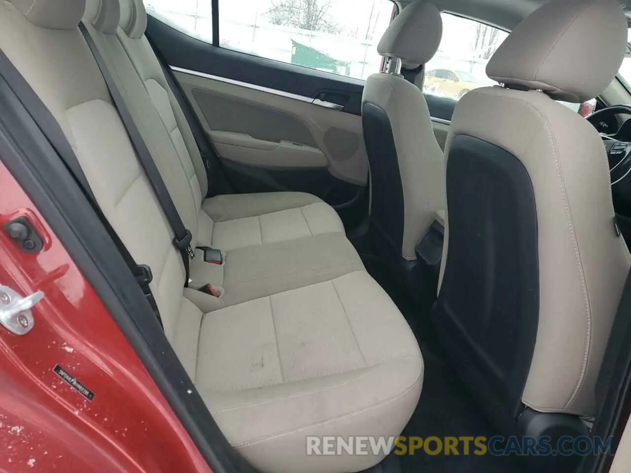 10 Photograph of a damaged car 5NPD84LF9KH469398 HYUNDAI ELANTRA 2019